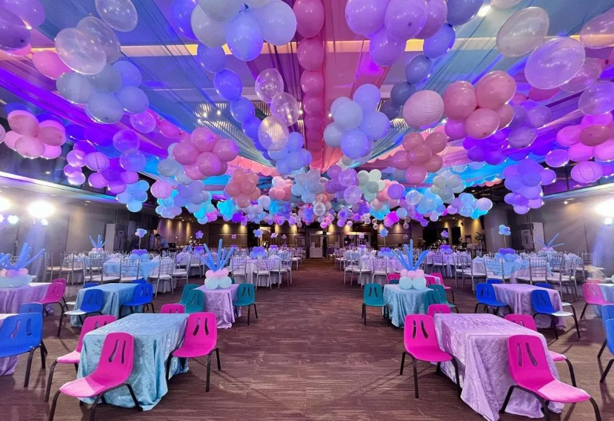 Banquet/Function facilities in Zuri Hotel