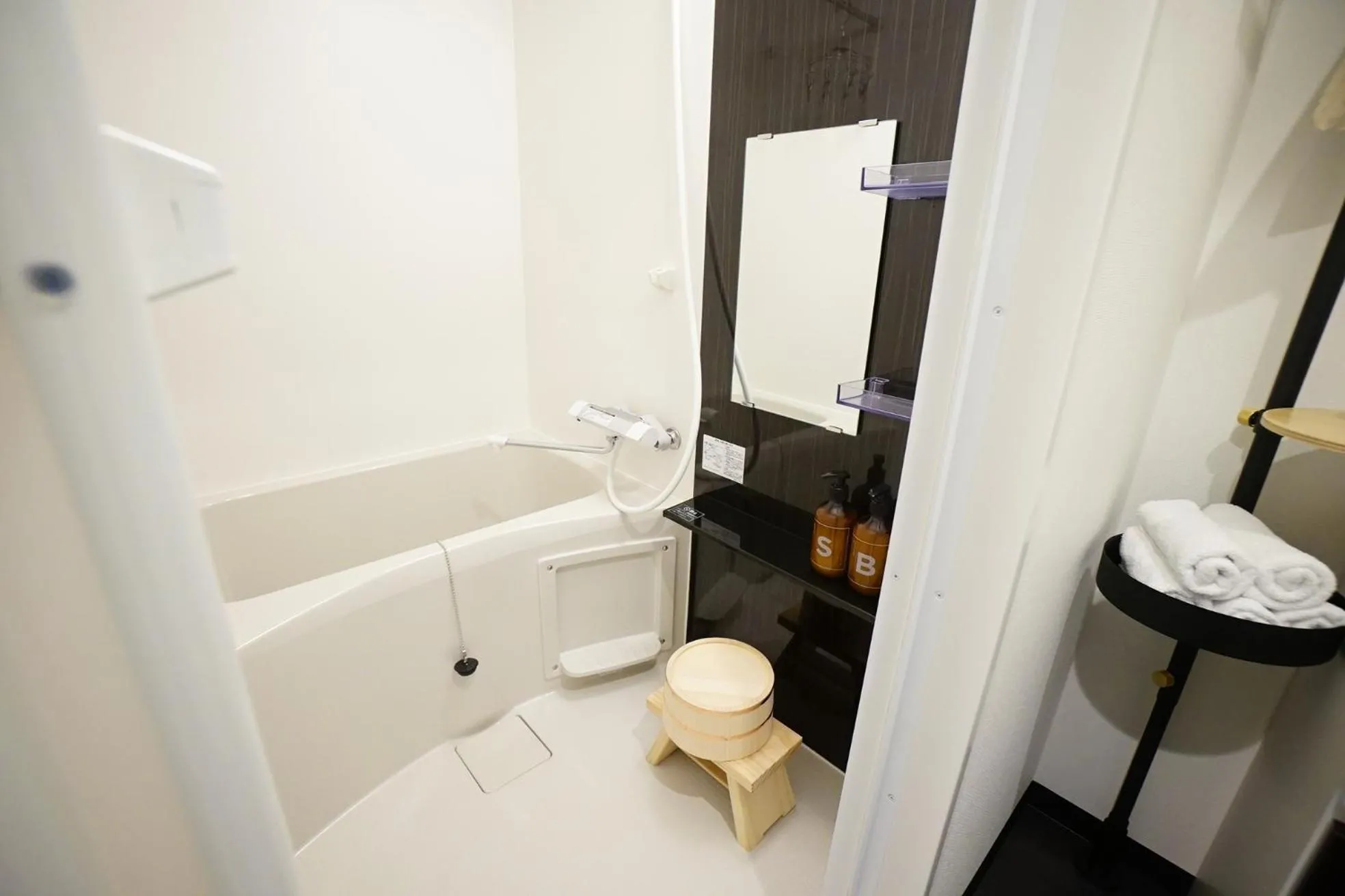 Bathroom in EARTHMANS OSAKA-JO
