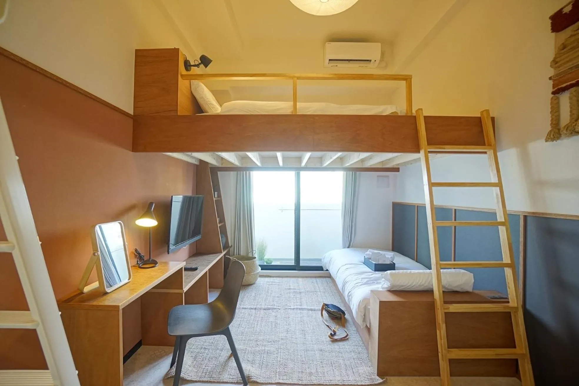 Photo of the whole room, Bed in EARTHMANS OSAKA-JO