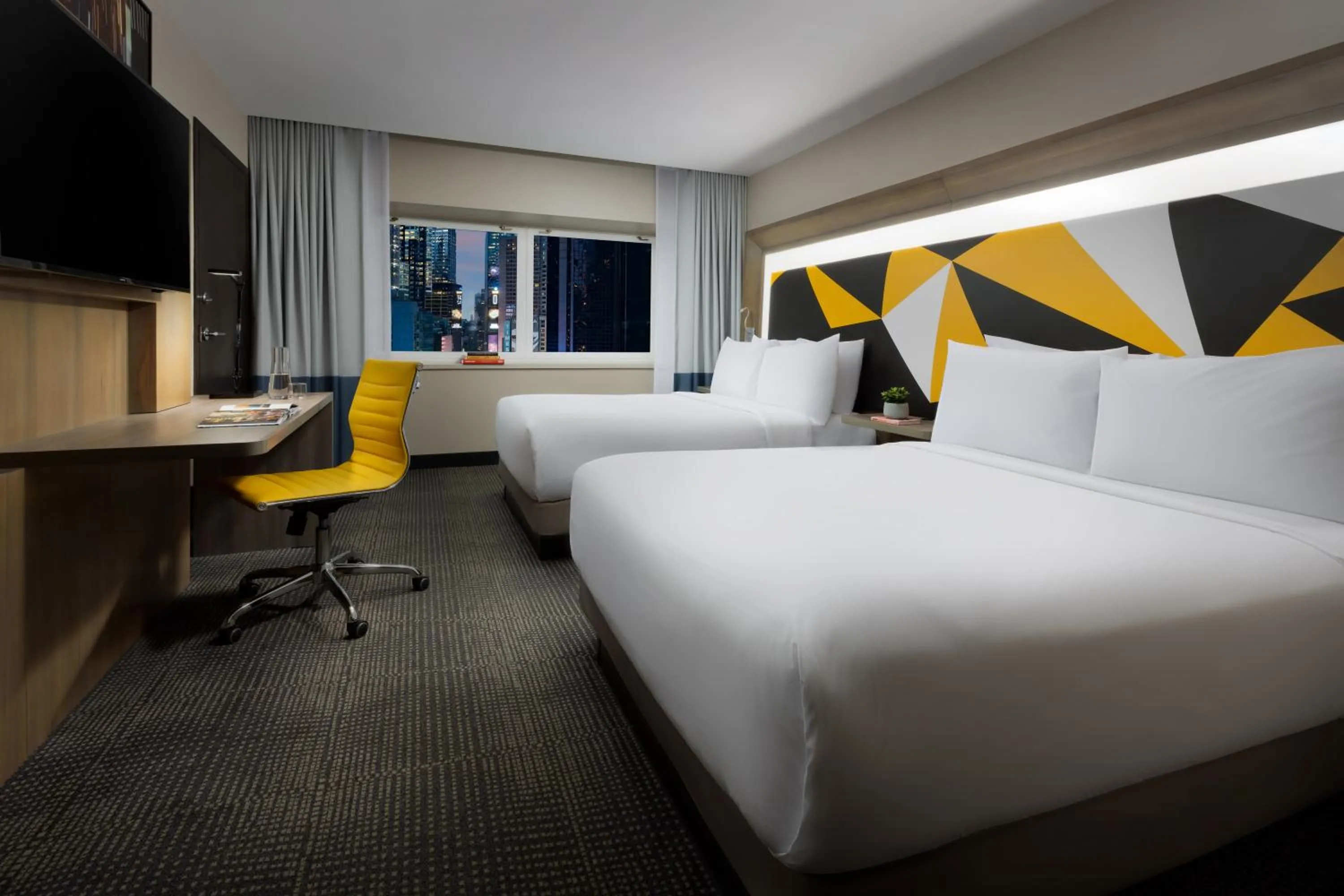 Bedroom, Bed in M Social Hotel Times Square New York