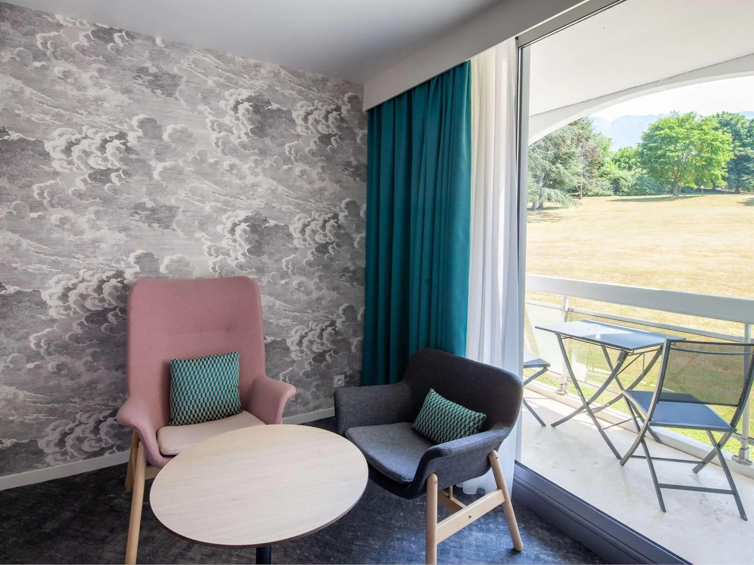 Property building in Mercure Aix-les-Bains Domaine de Marlioz Hôtel & Spa Property building in Mercure Aix-les-Bains Domaine de Marlioz Hôtel & Spa