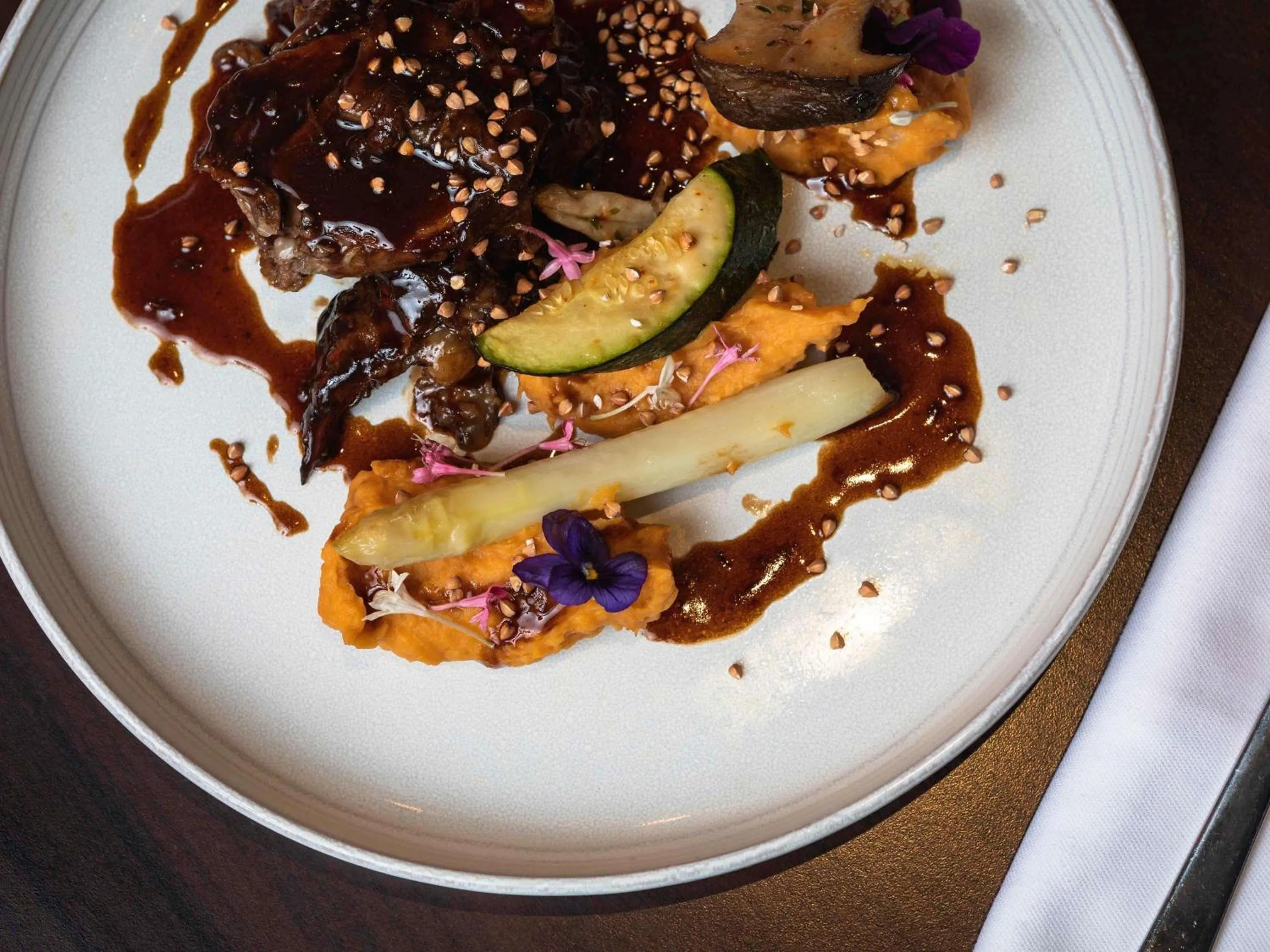 Restaurant/places to eat in Mercure Aix-les-Bains Domaine de Marlioz Hôtel & Spa