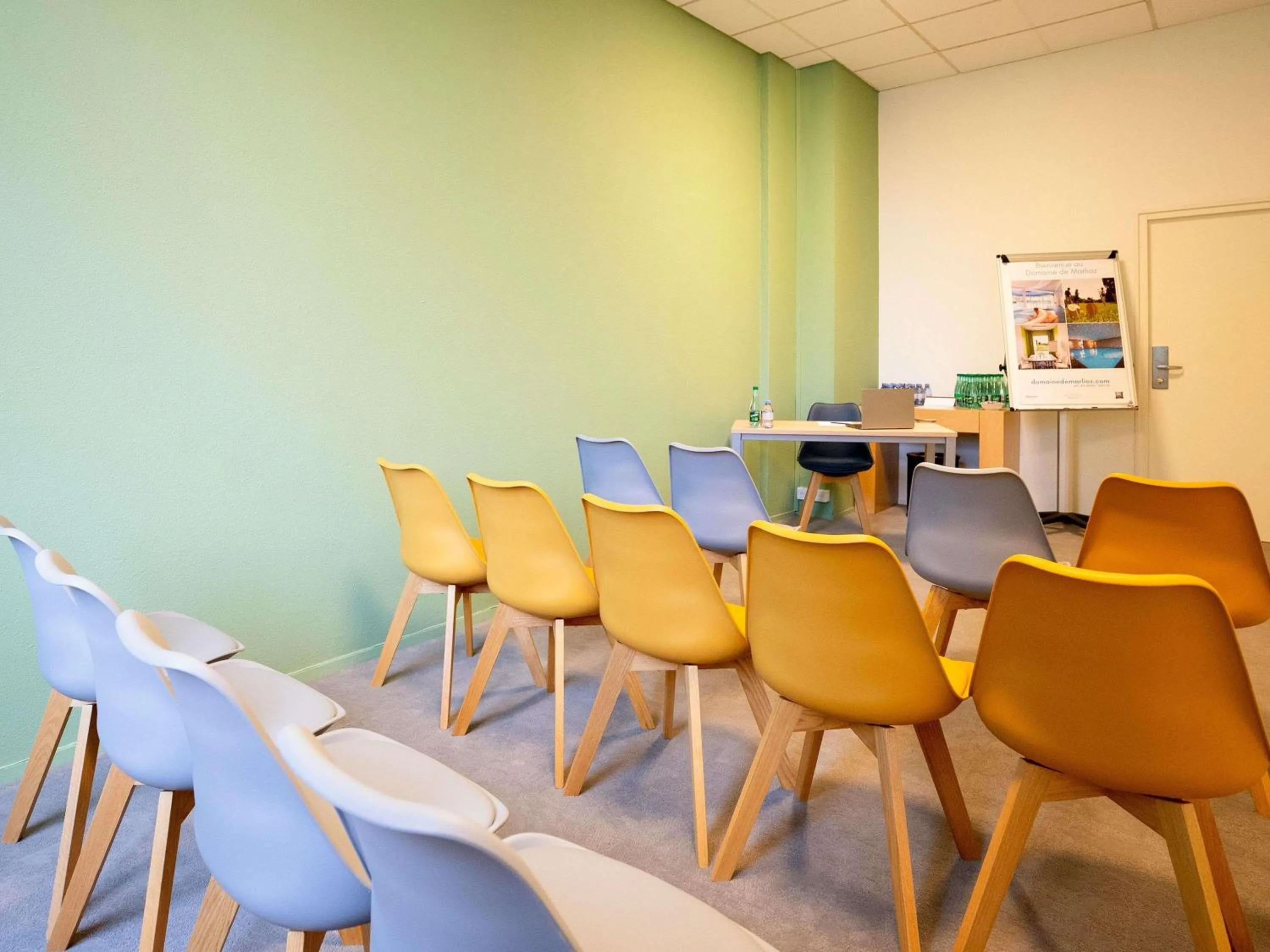 Meeting/conference room in Mercure Aix-les-Bains Domaine de Marlioz Hôtel & Spa