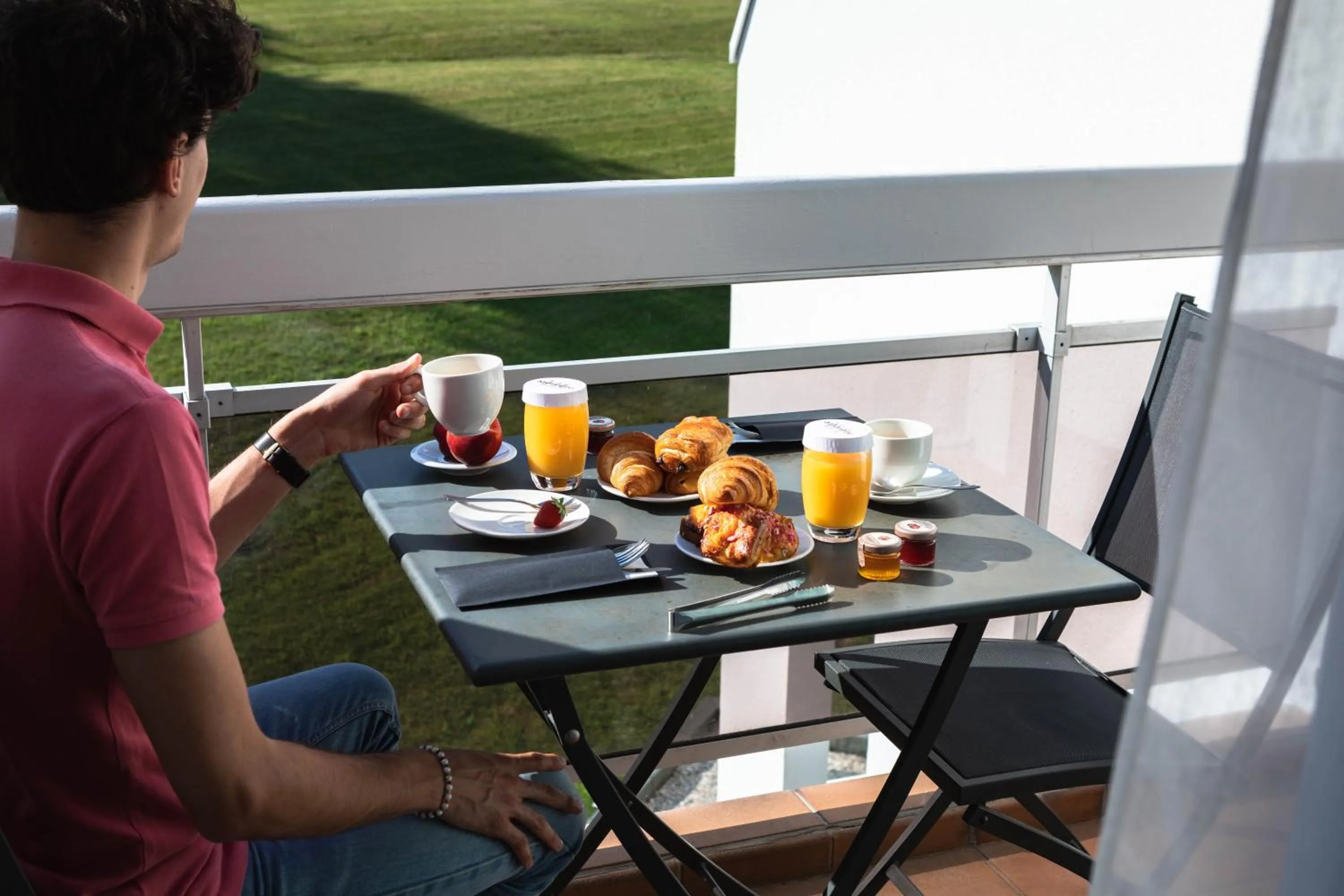 Breakfast in Mercure Aix-les-Bains Domaine de Marlioz Hôtel & Spa