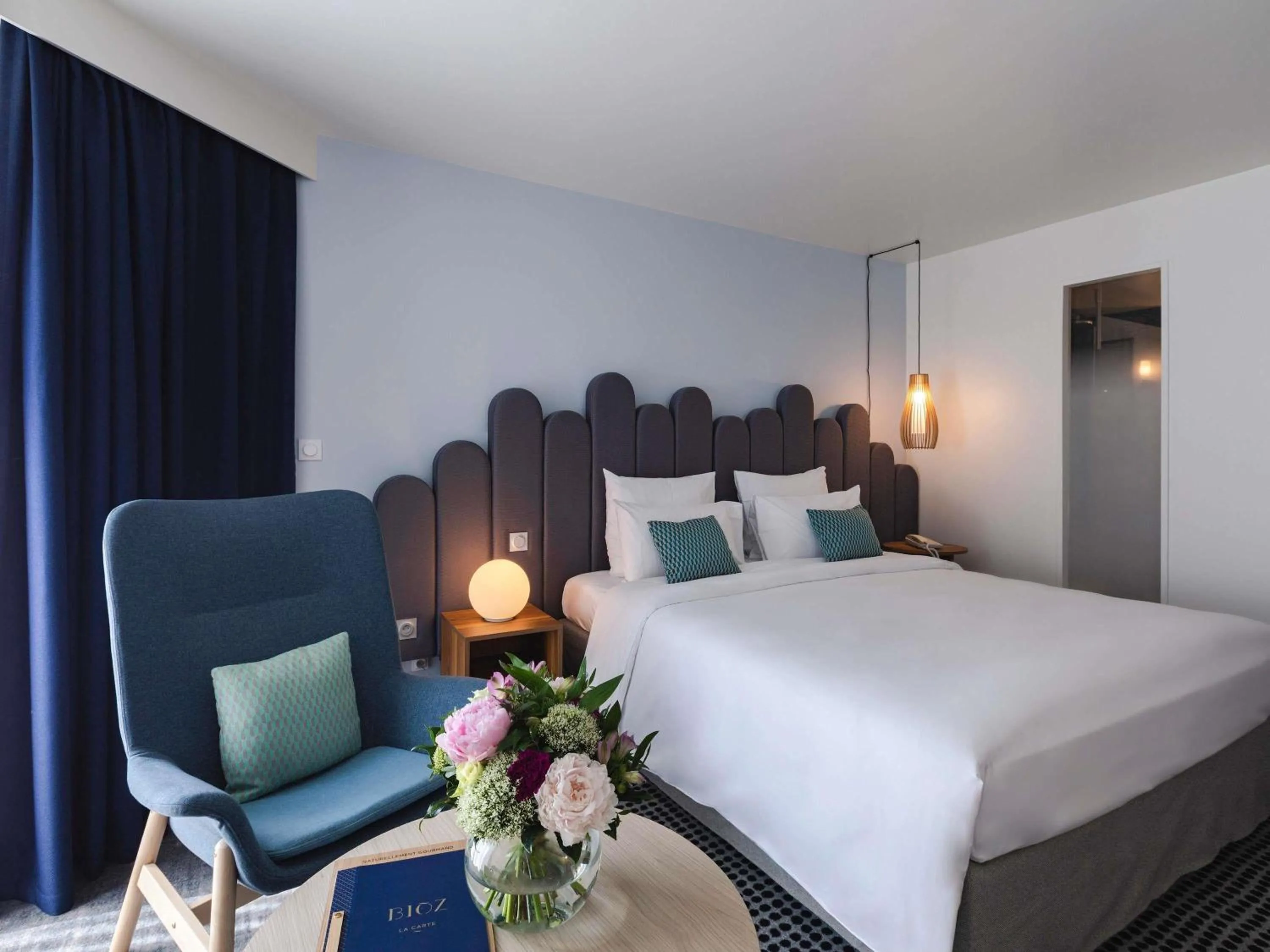 Bedroom, Bed in Mercure Aix-les-Bains Domaine de Marlioz Hôtel & Spa