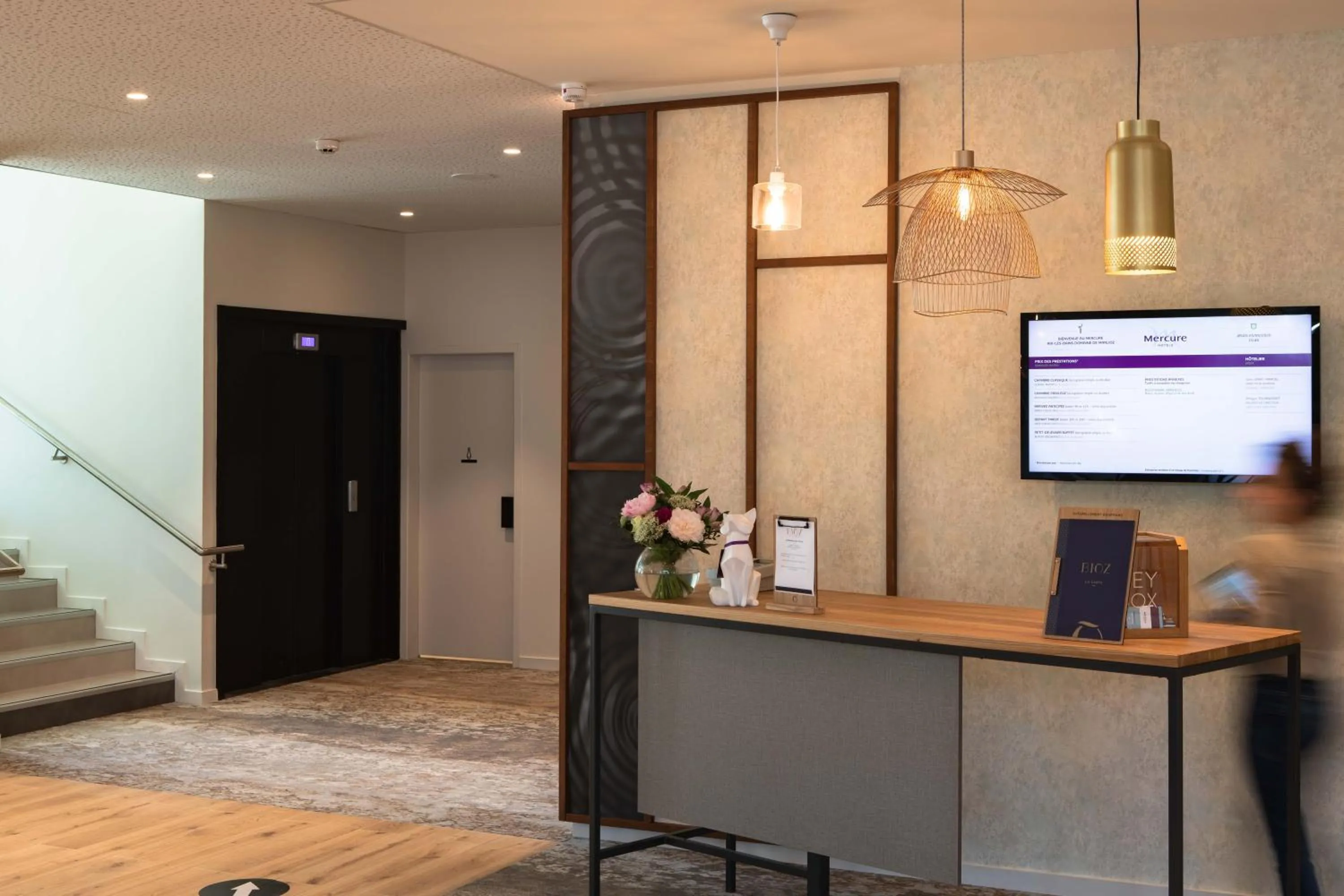 Lobby or reception in Mercure Aix-les-Bains Domaine de Marlioz Hôtel & Spa