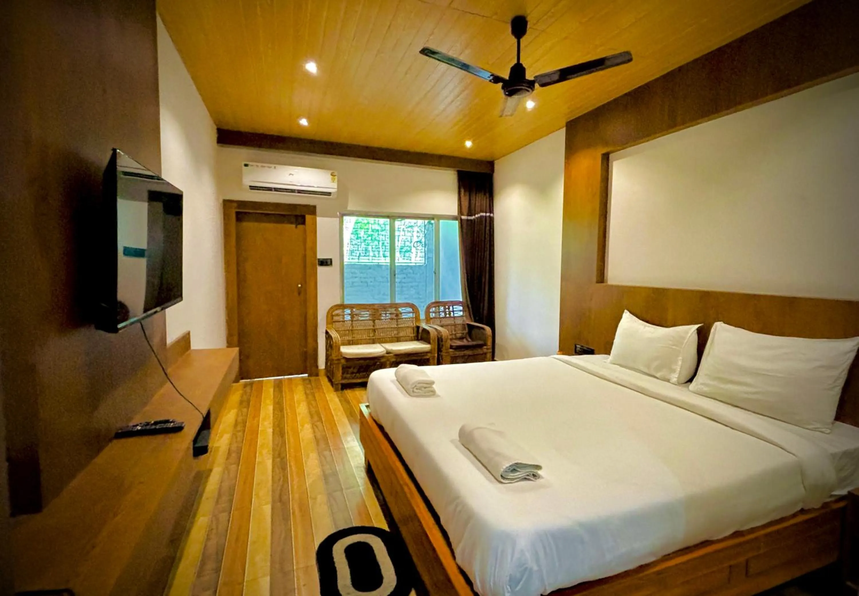 TV and multimedia, Bed in Kaziranga Eco Village Resort
