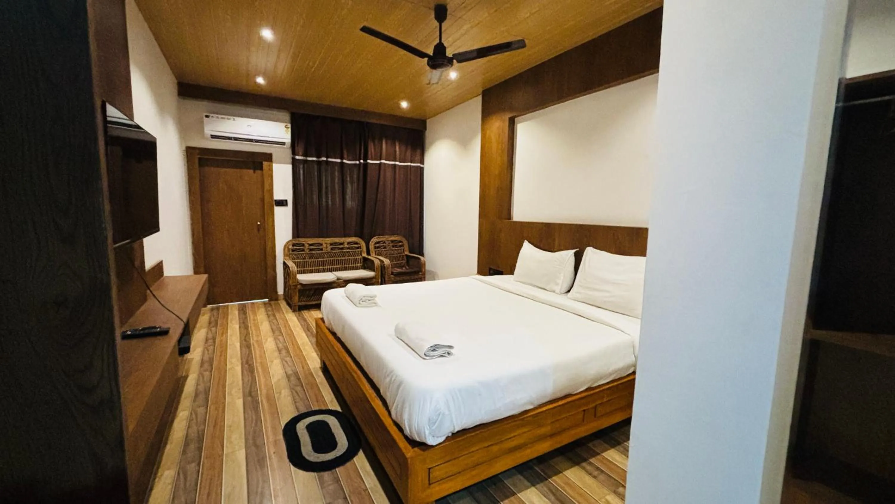 Bedroom, Bed in Kaziranga Eco Village Resort