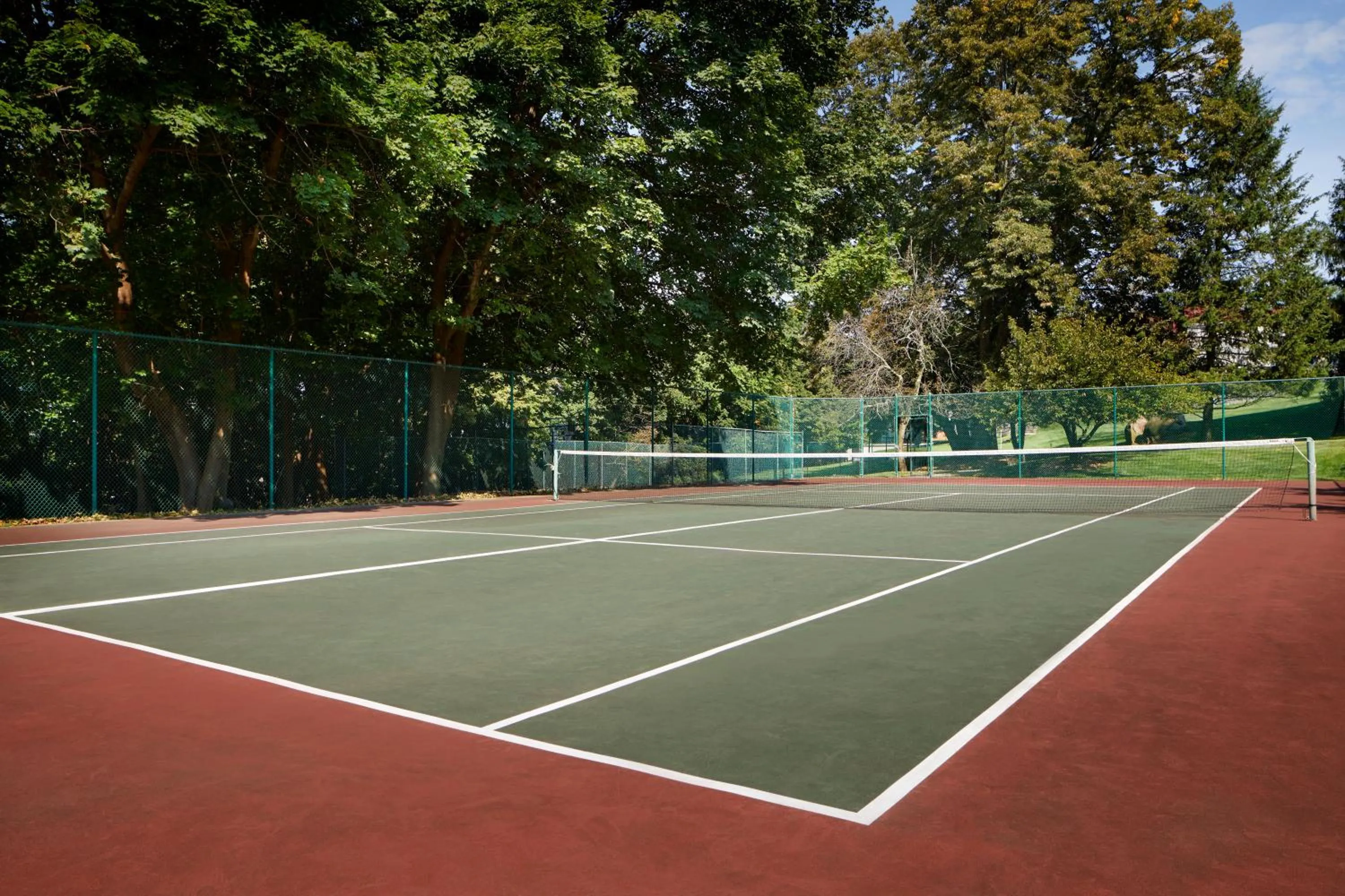 Tennis court in Tarrytown House Estate