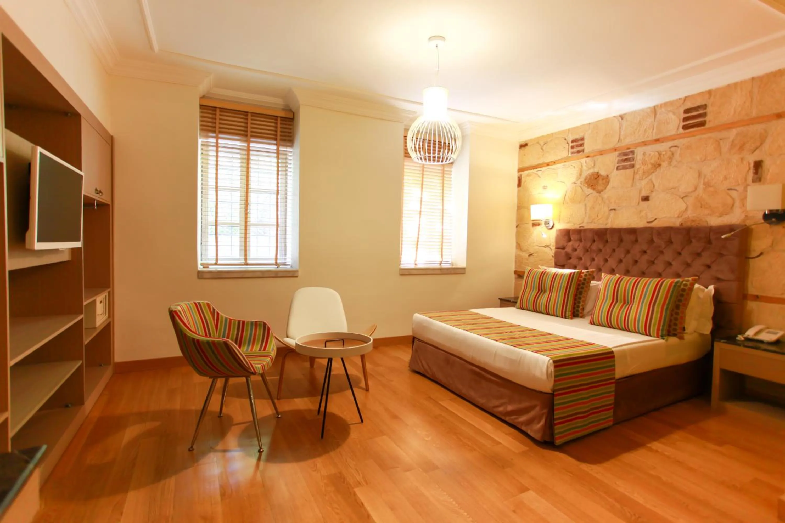 Guests, Bed in Alp Pasa Fiore Garden Suites - Special Class