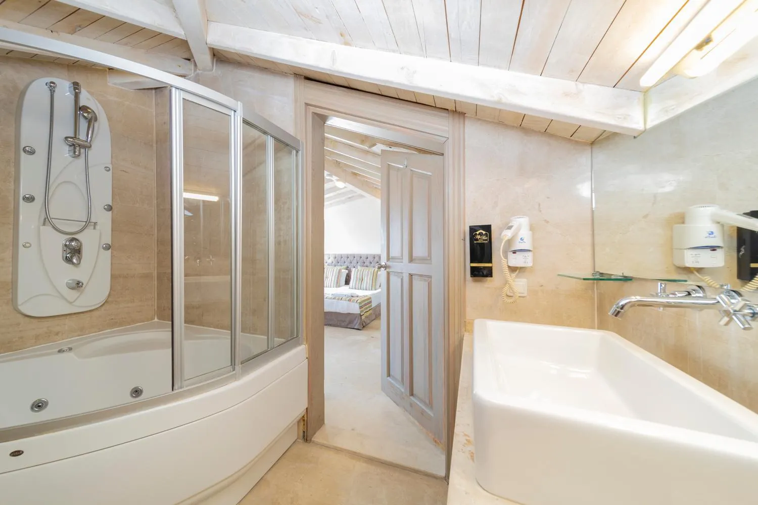 Shower in Alp Pasa Fiore Garden Suites - Special Class
