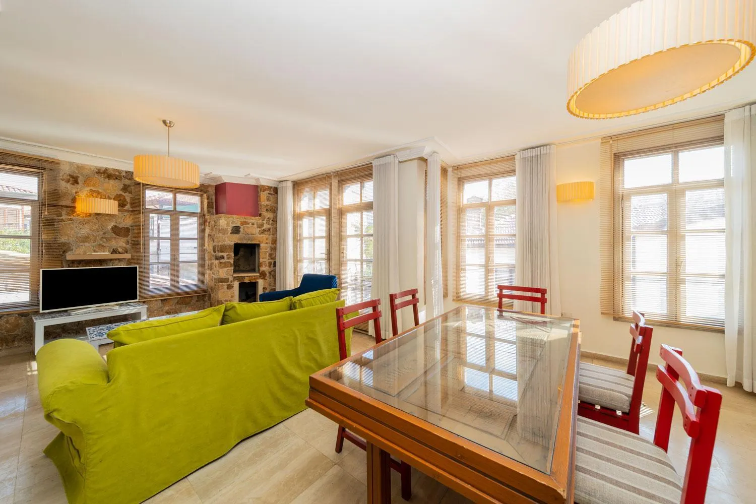 TV and multimedia in Alp Pasa Fiore Garden Suites - Special Class