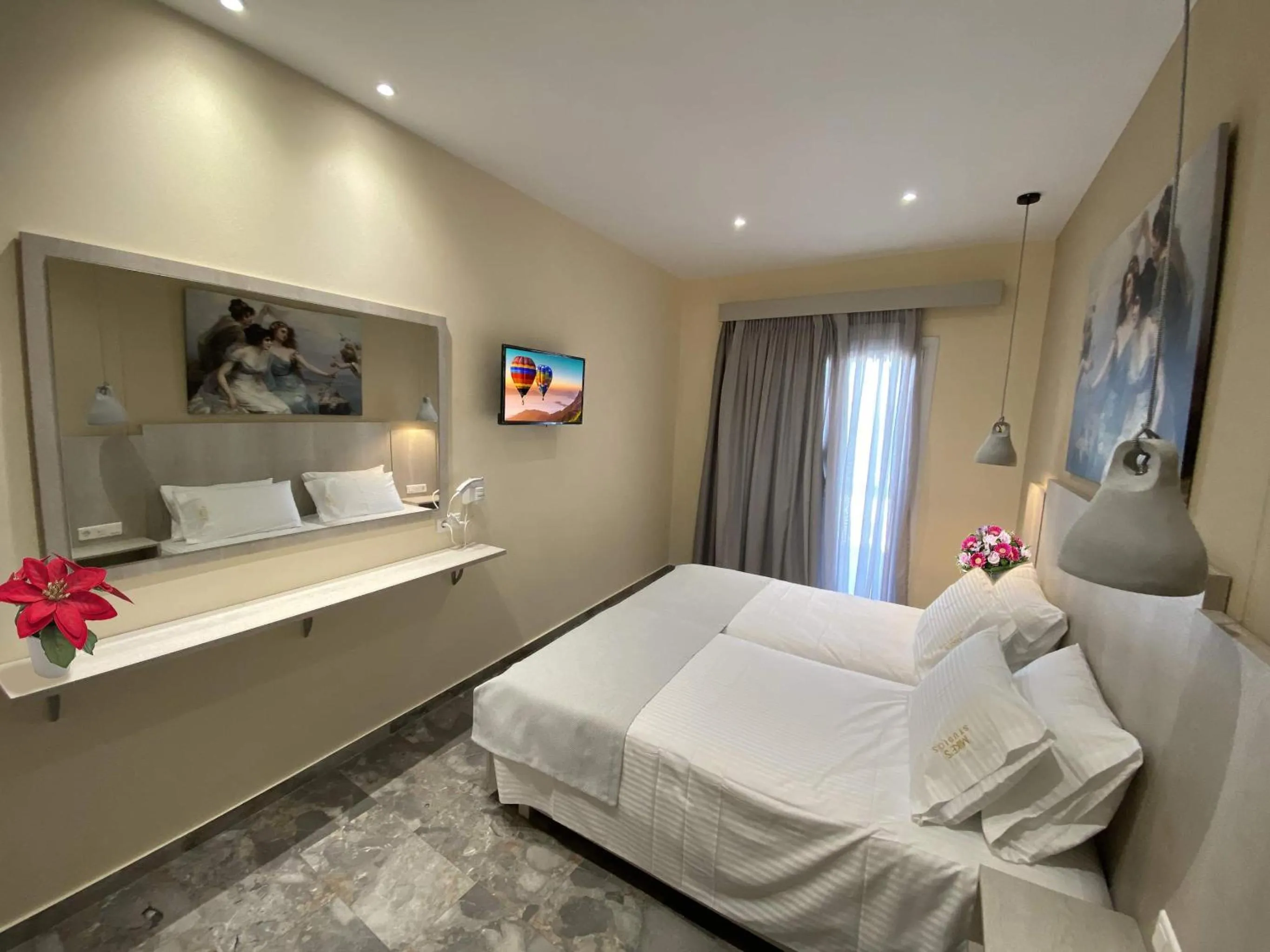 Bed in MIKE'S STUDIOS