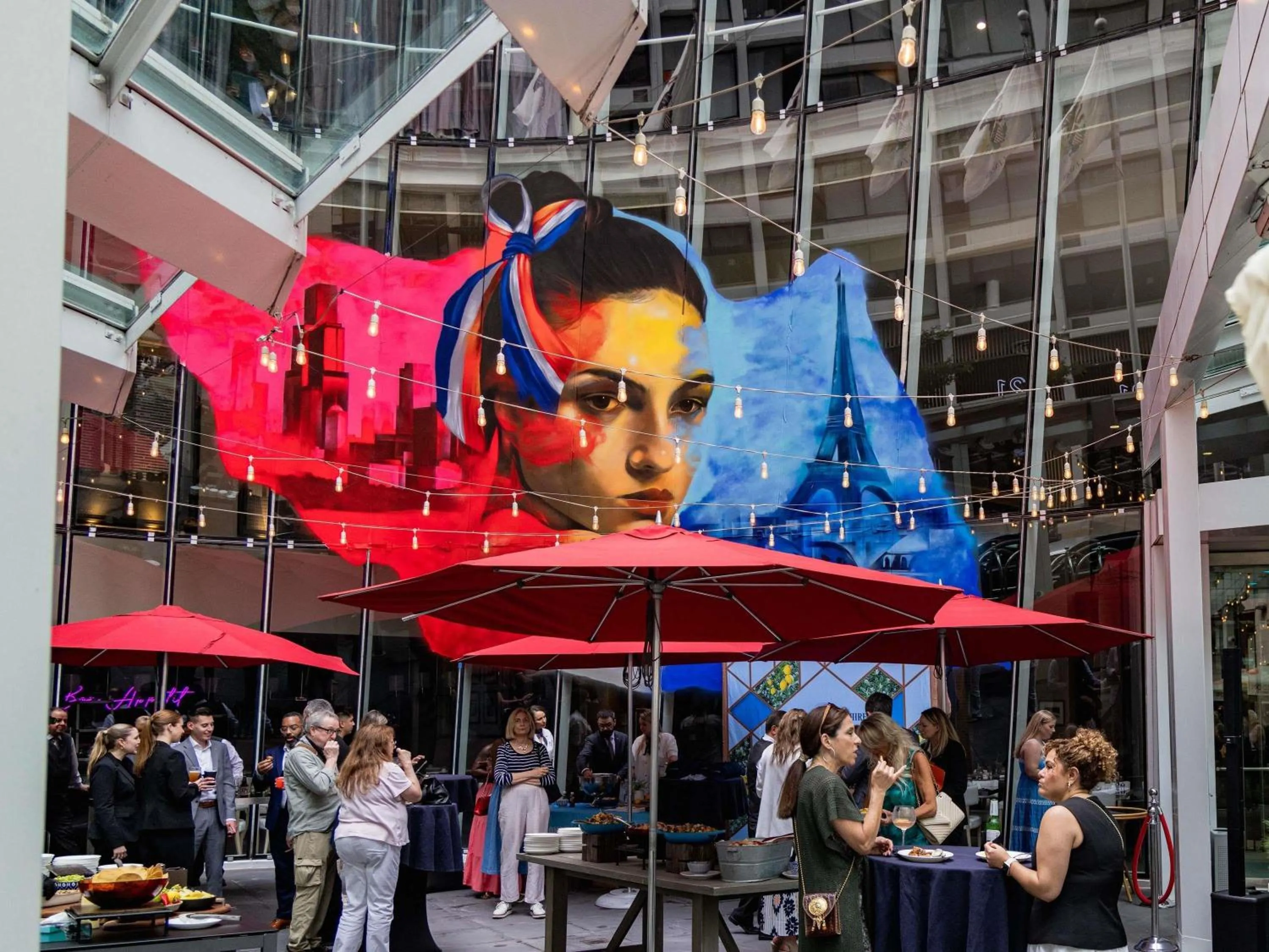 Property building in Sofitel Chicago Magnificent Mile