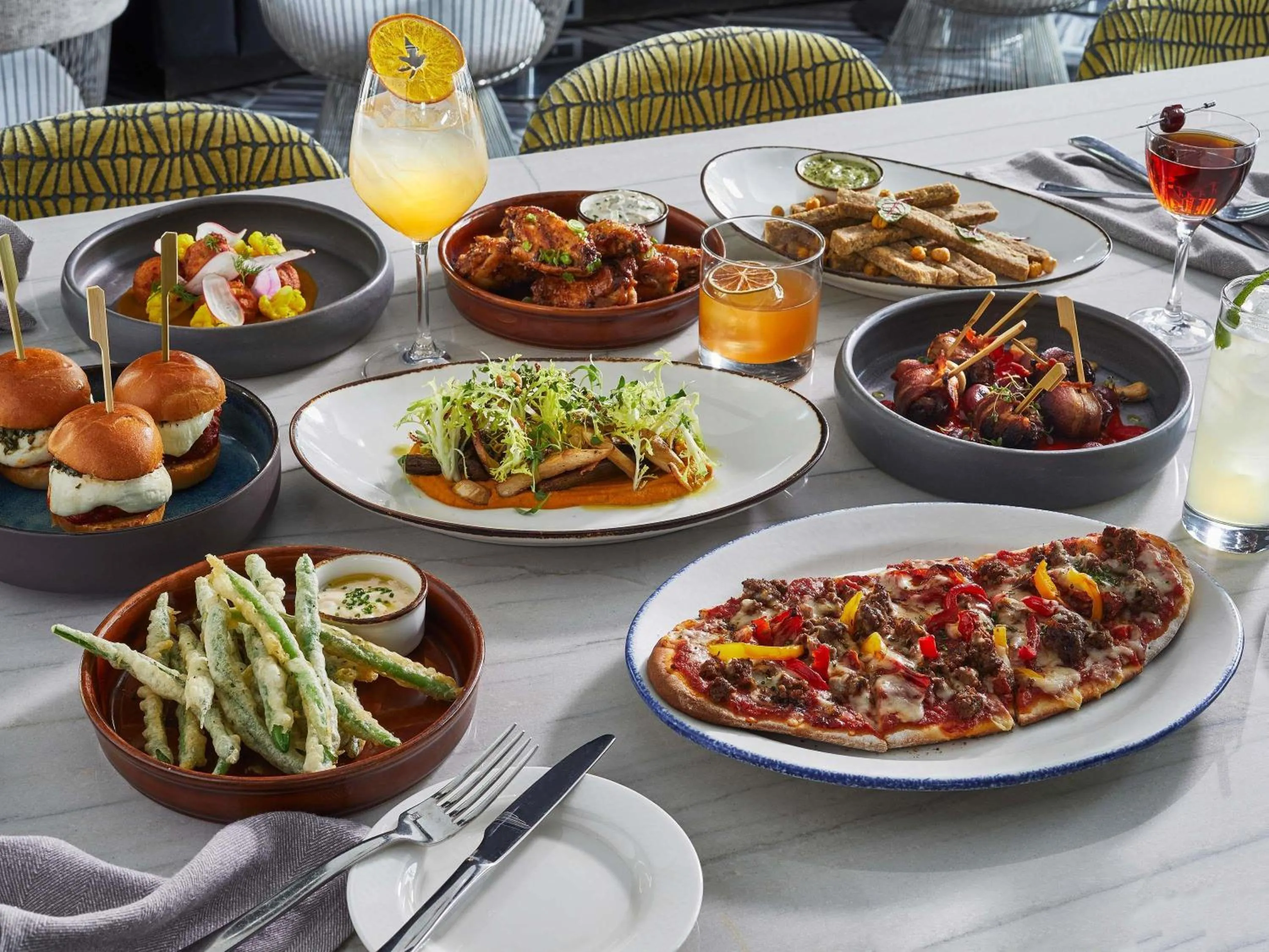 Restaurant/places to eat in Sofitel Chicago Magnificent Mile