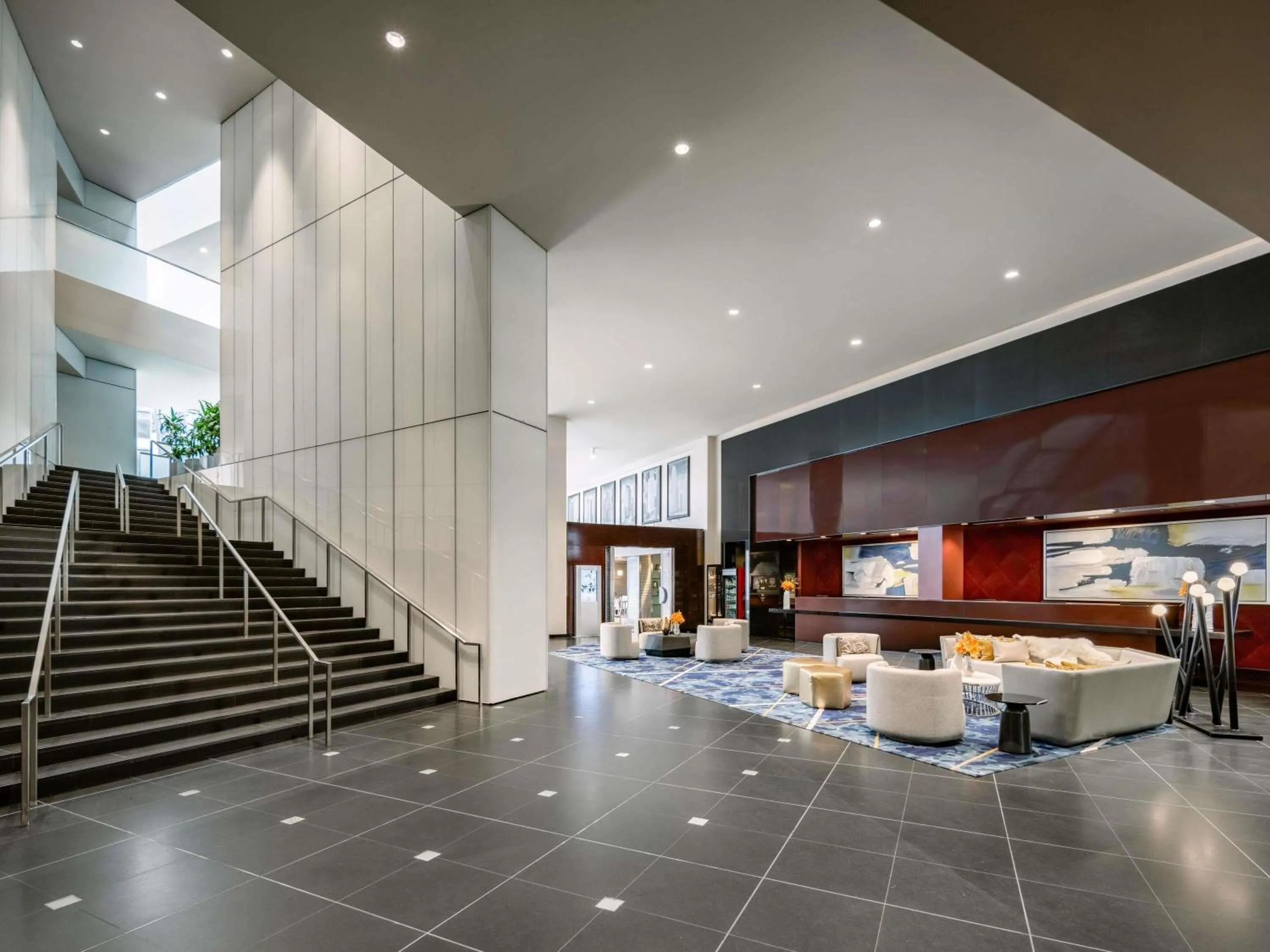 Property building in Sofitel Chicago Magnificent Mile