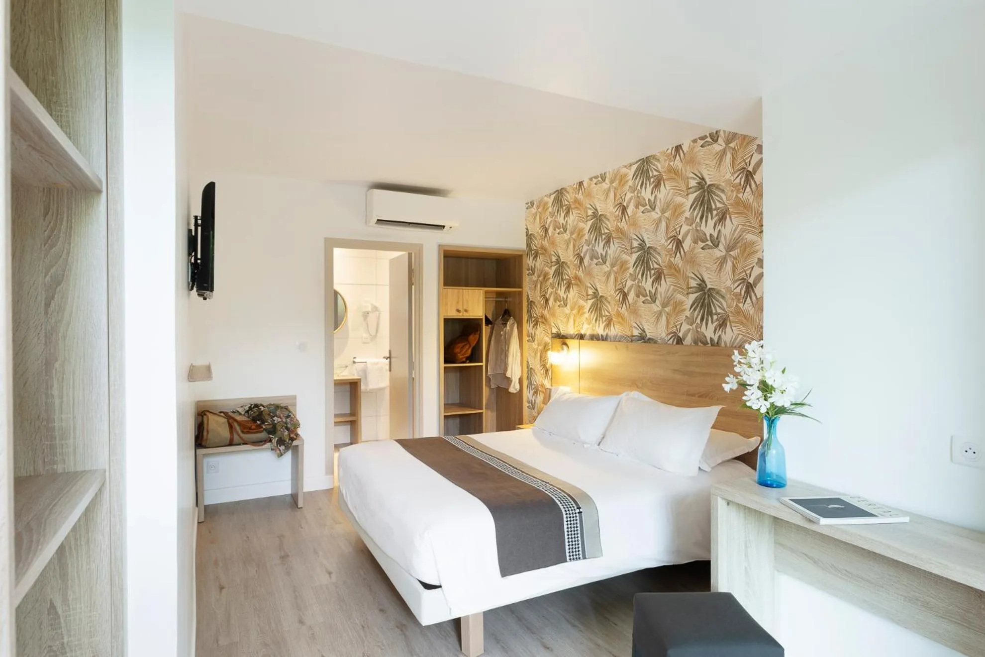 Bed in Golfe Hôtel & Spa Porto-Vecchio