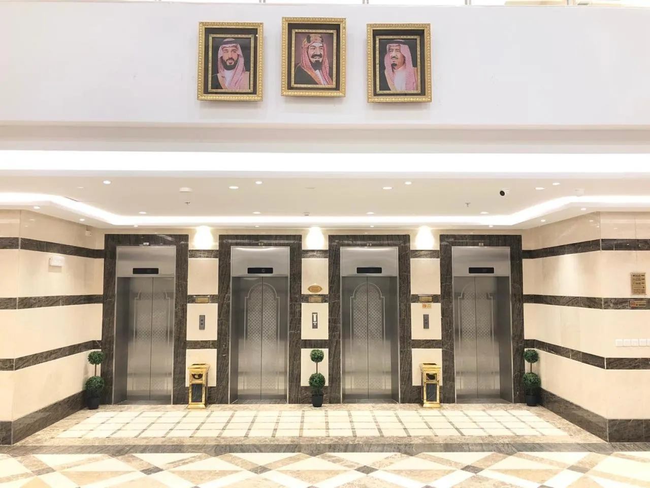 Lobby or reception in Zaha Al Madina Hotel