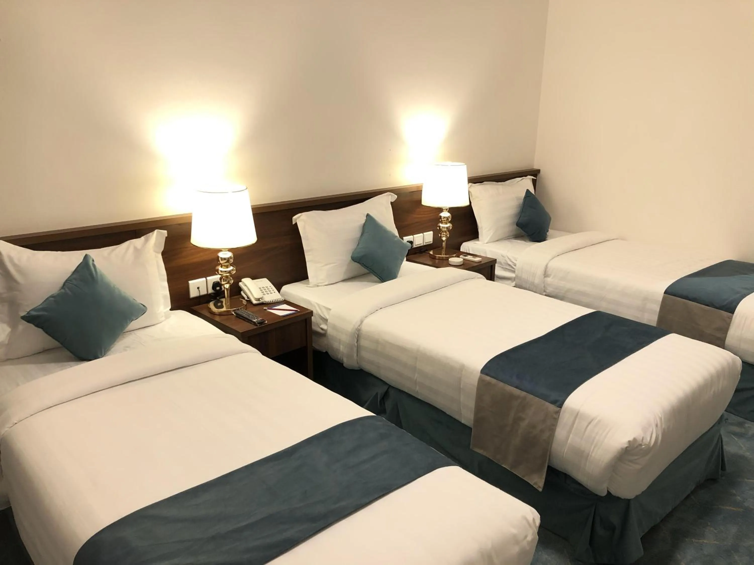 Bedroom, Bed in Zaha Al Madina Hotel