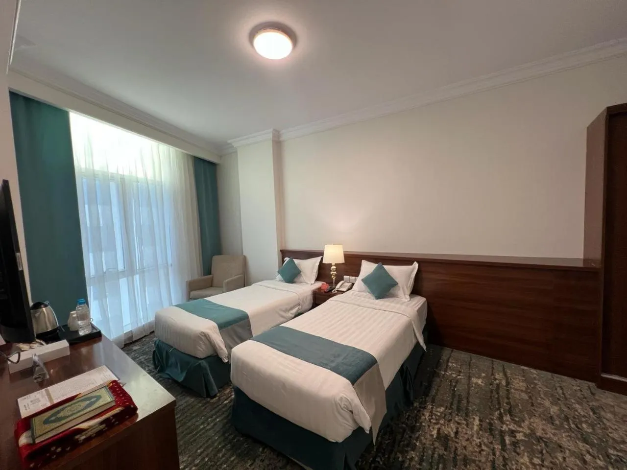 Bedroom, Bed in Zaha Al Madina Hotel