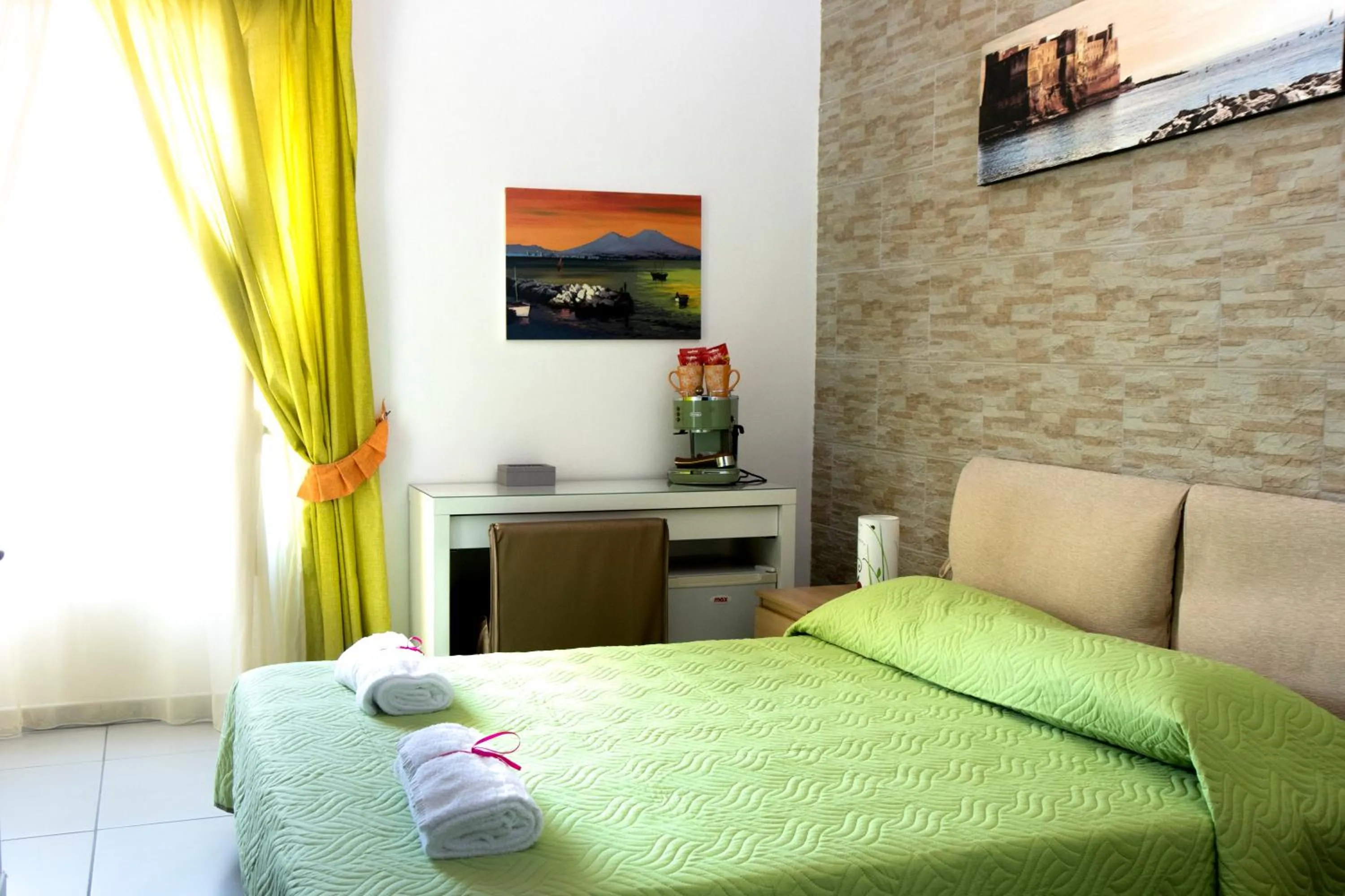 Bedroom, Bed in Megaride Santa Lucia