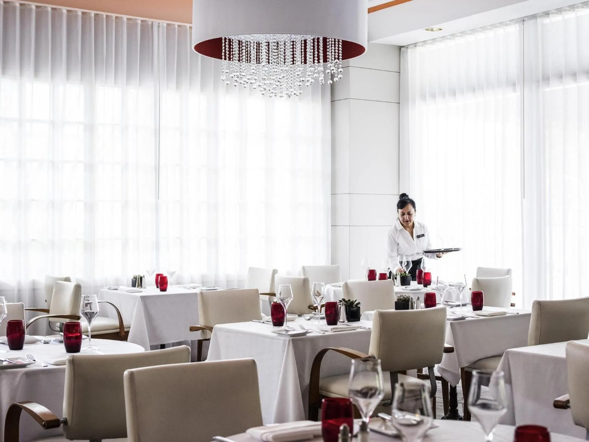 Restaurant/places to eat in Pullman Miami Airport