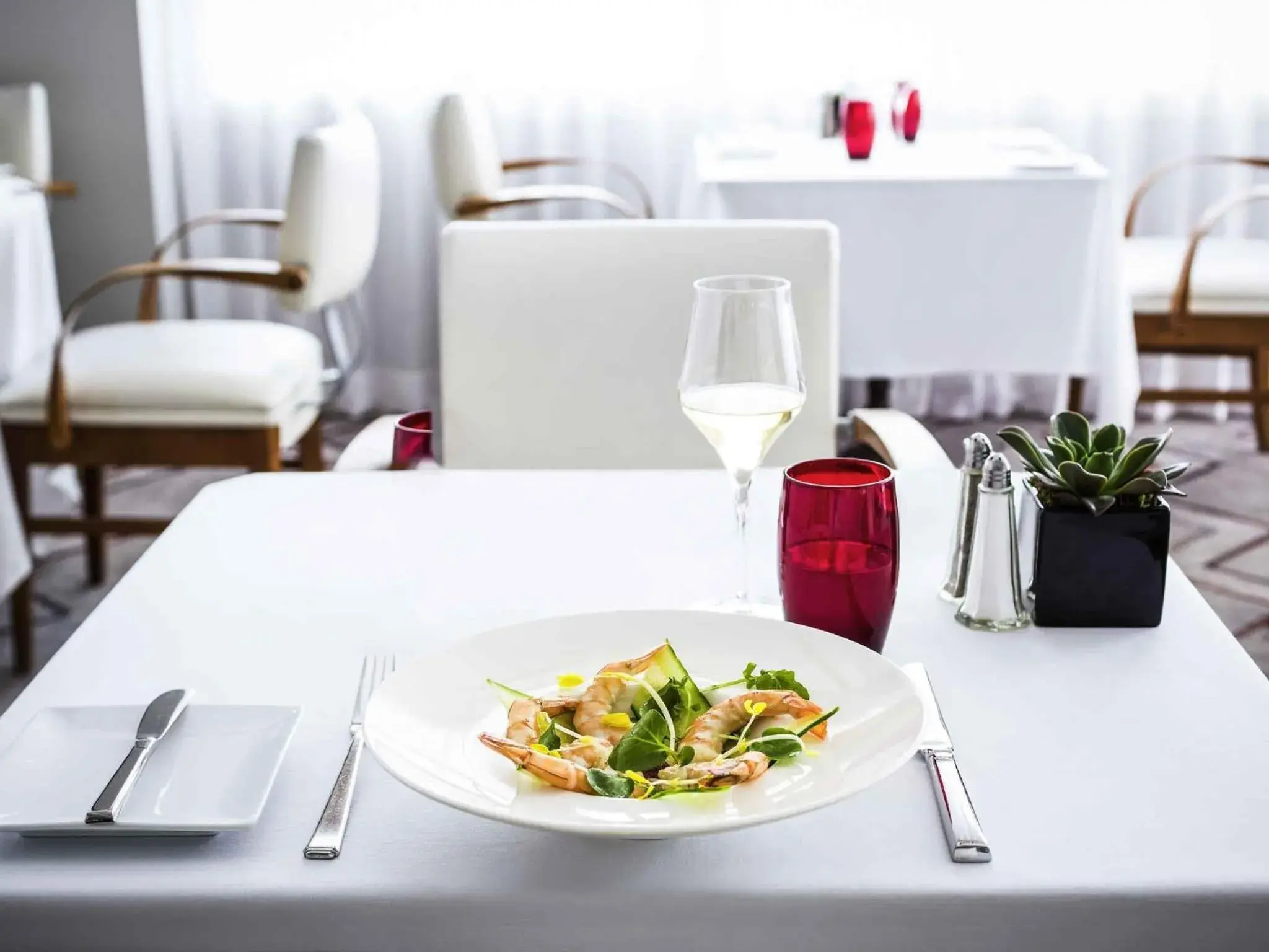 Restaurant/places to eat in Pullman Miami Airport Restaurant/places to eat in Pullman Miami Airport