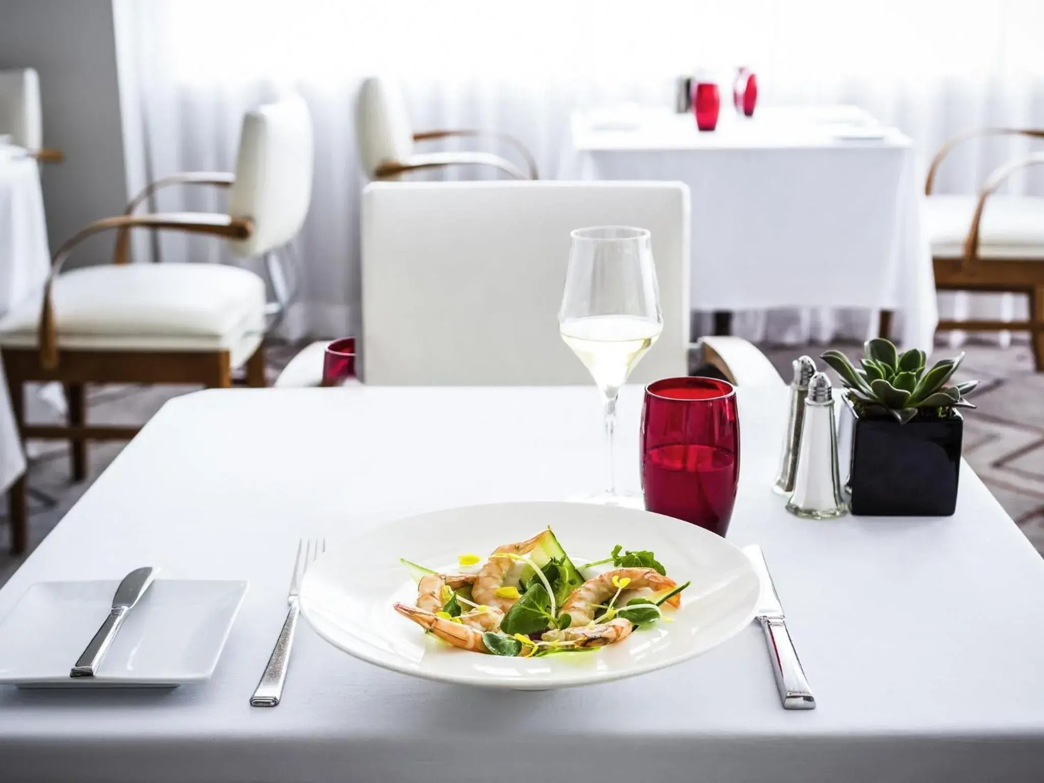 Restaurant/places to eat in Pullman Miami Airport Restaurant/places to eat in Pullman Miami Airport