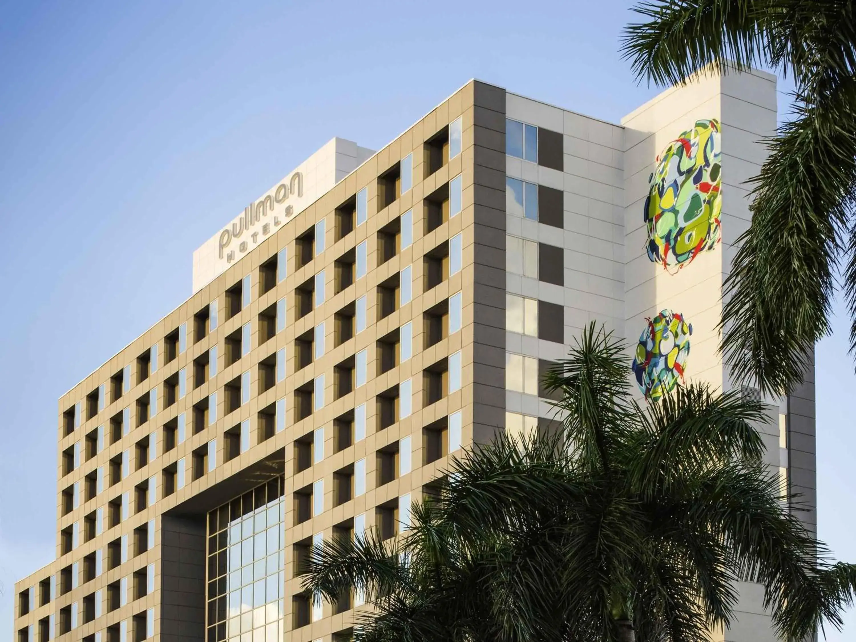 Property building in Pullman Miami Airport Property building in Pullman Miami Airport