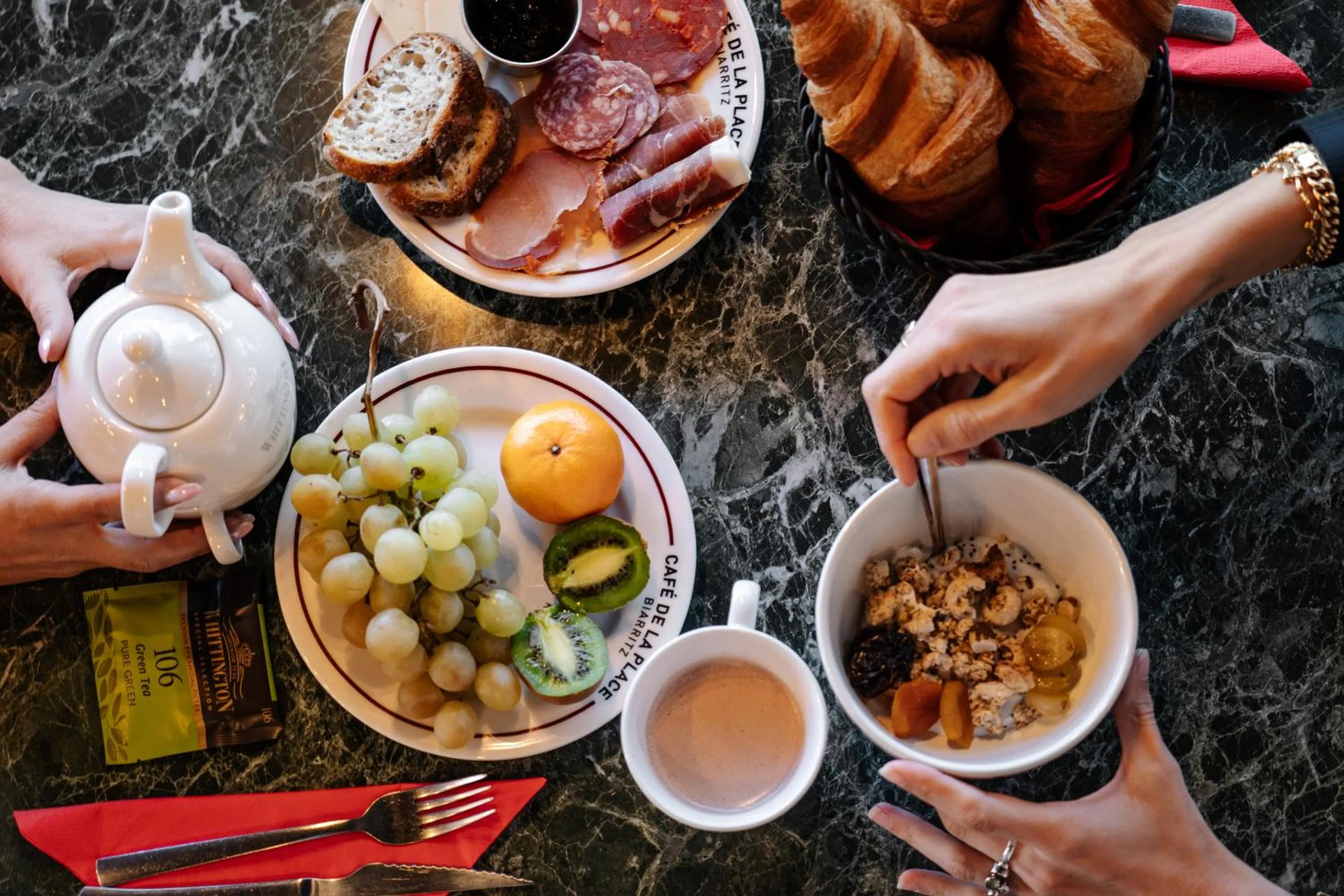 Breakfast in Hotel De L'Océan