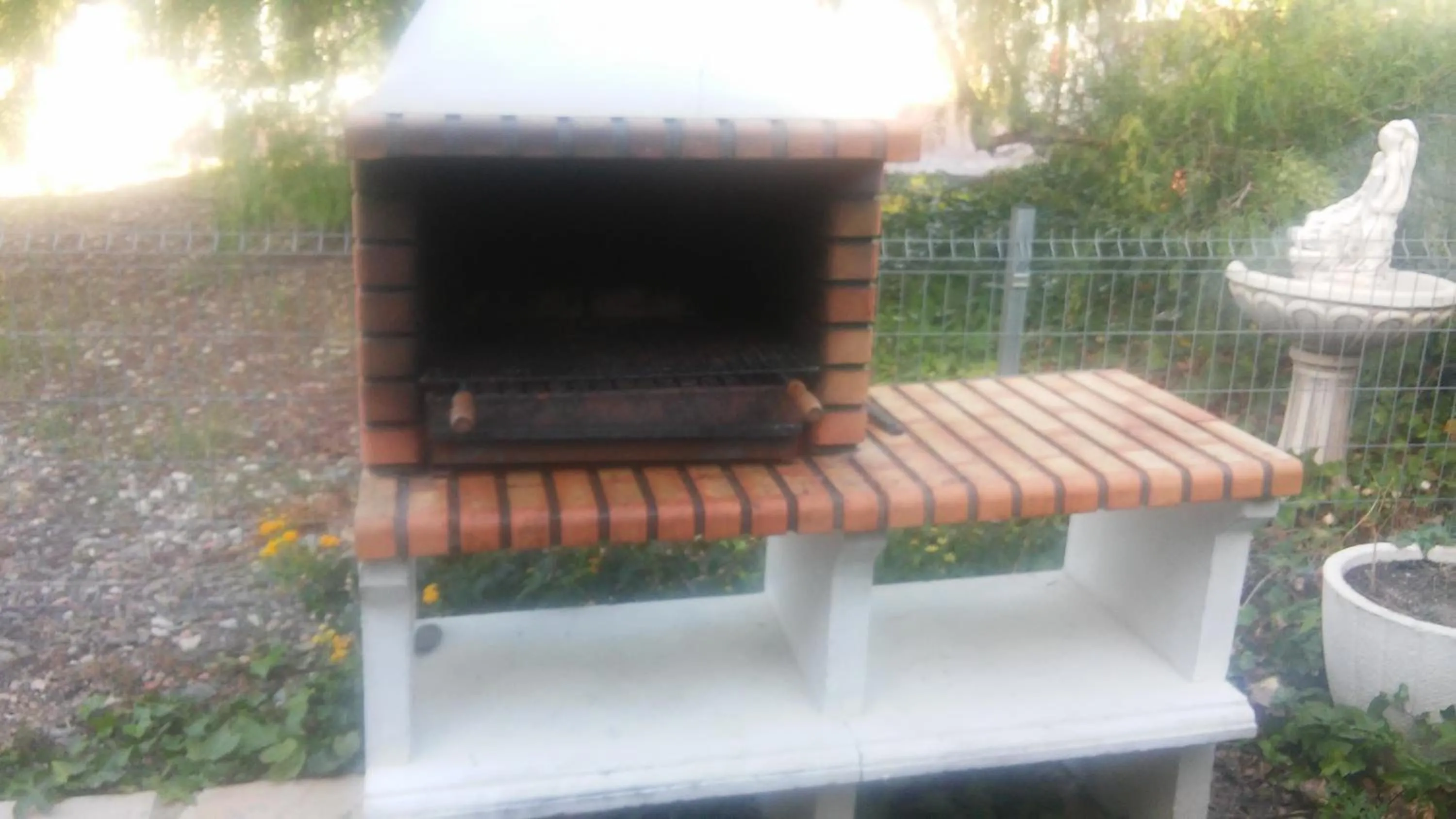 BBQ facilities in Hotel Plaza Miami - Sólo Adultos