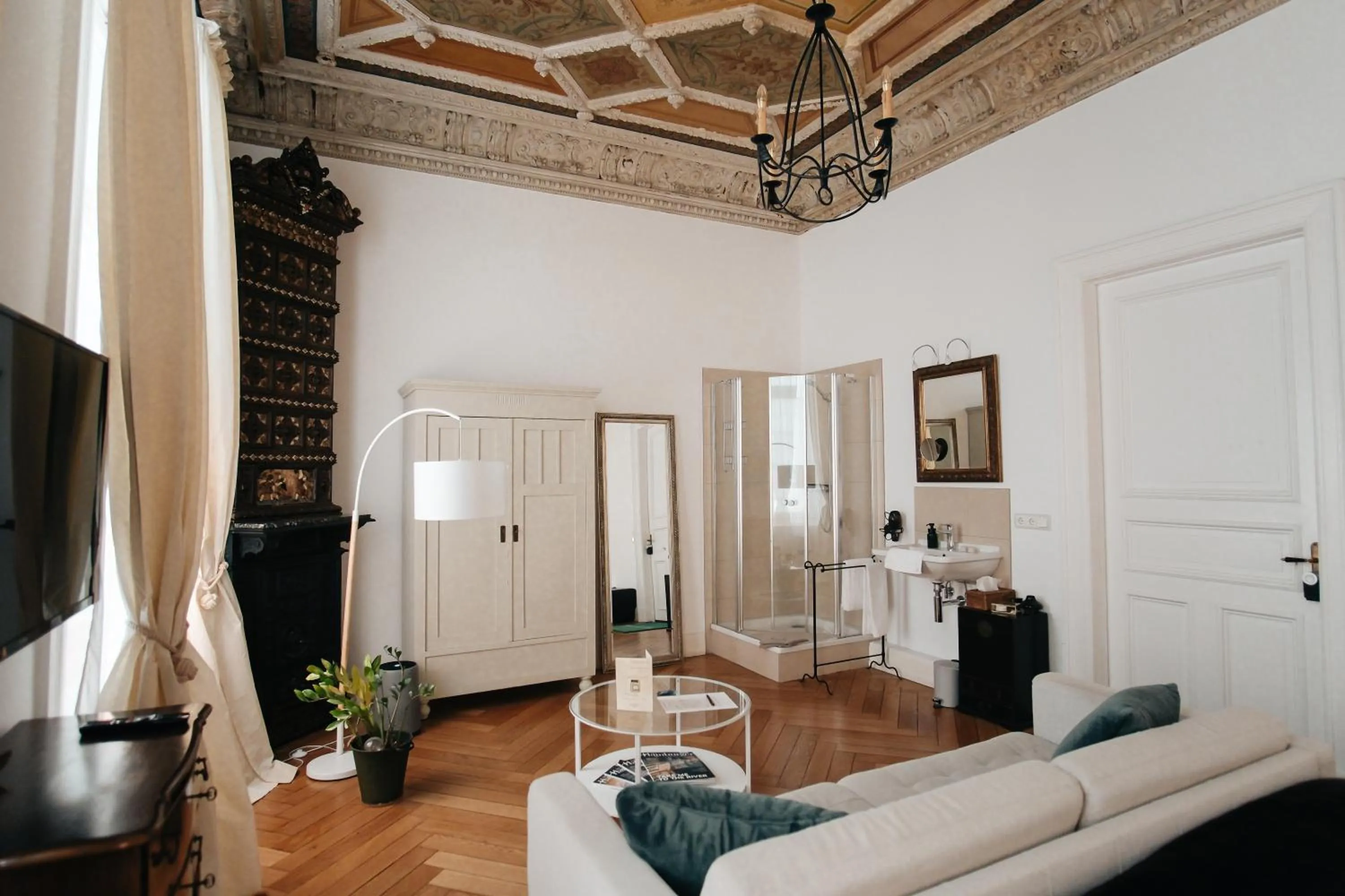 Shower in Hotel am Museum