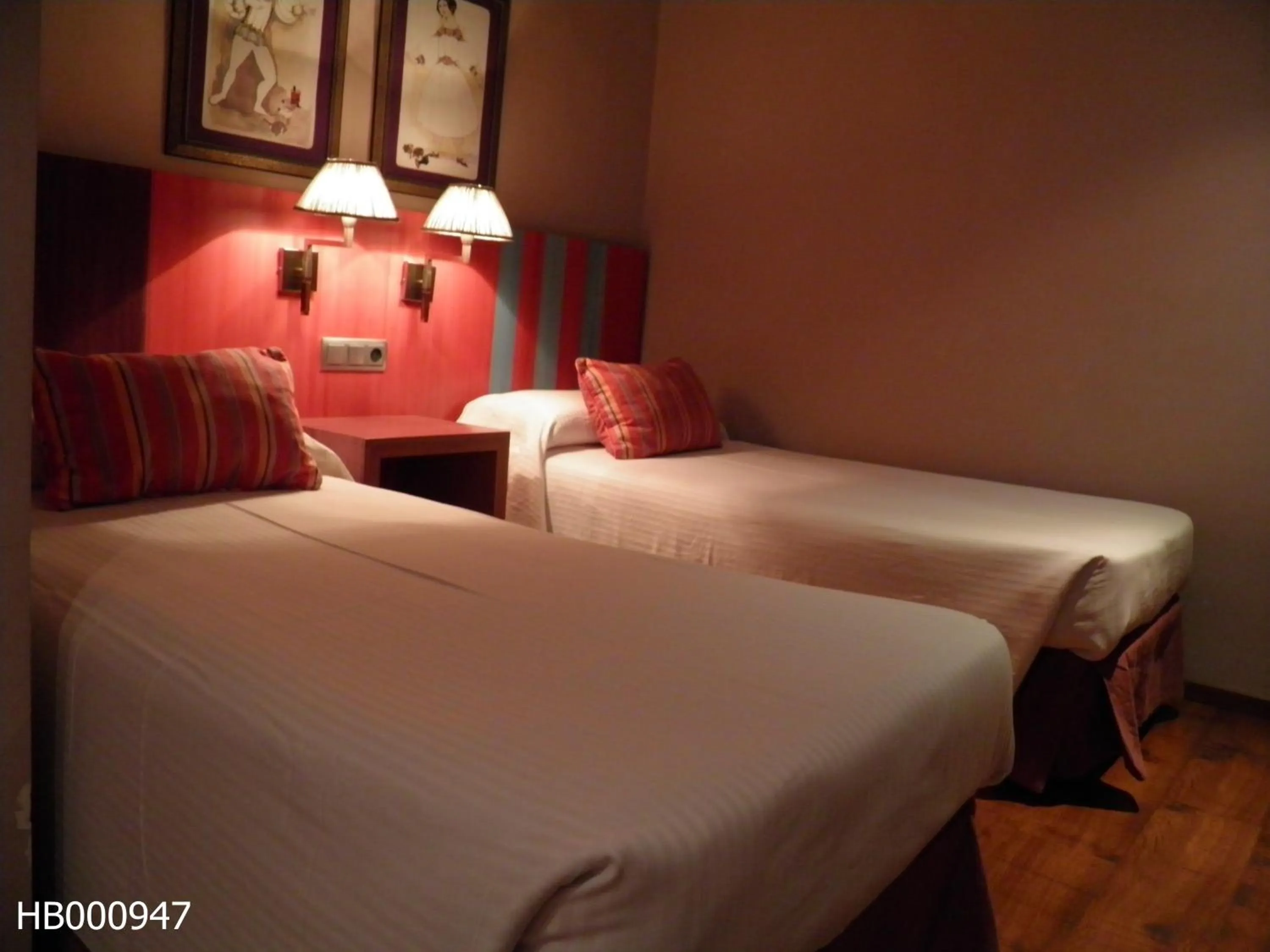 Bed in Hotel Annex - Rey Don Jaime I