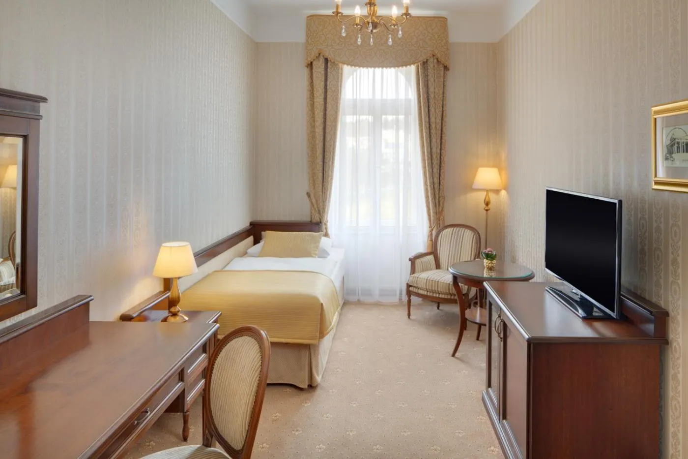 Living room, Bed in Ensana Nové Lázně