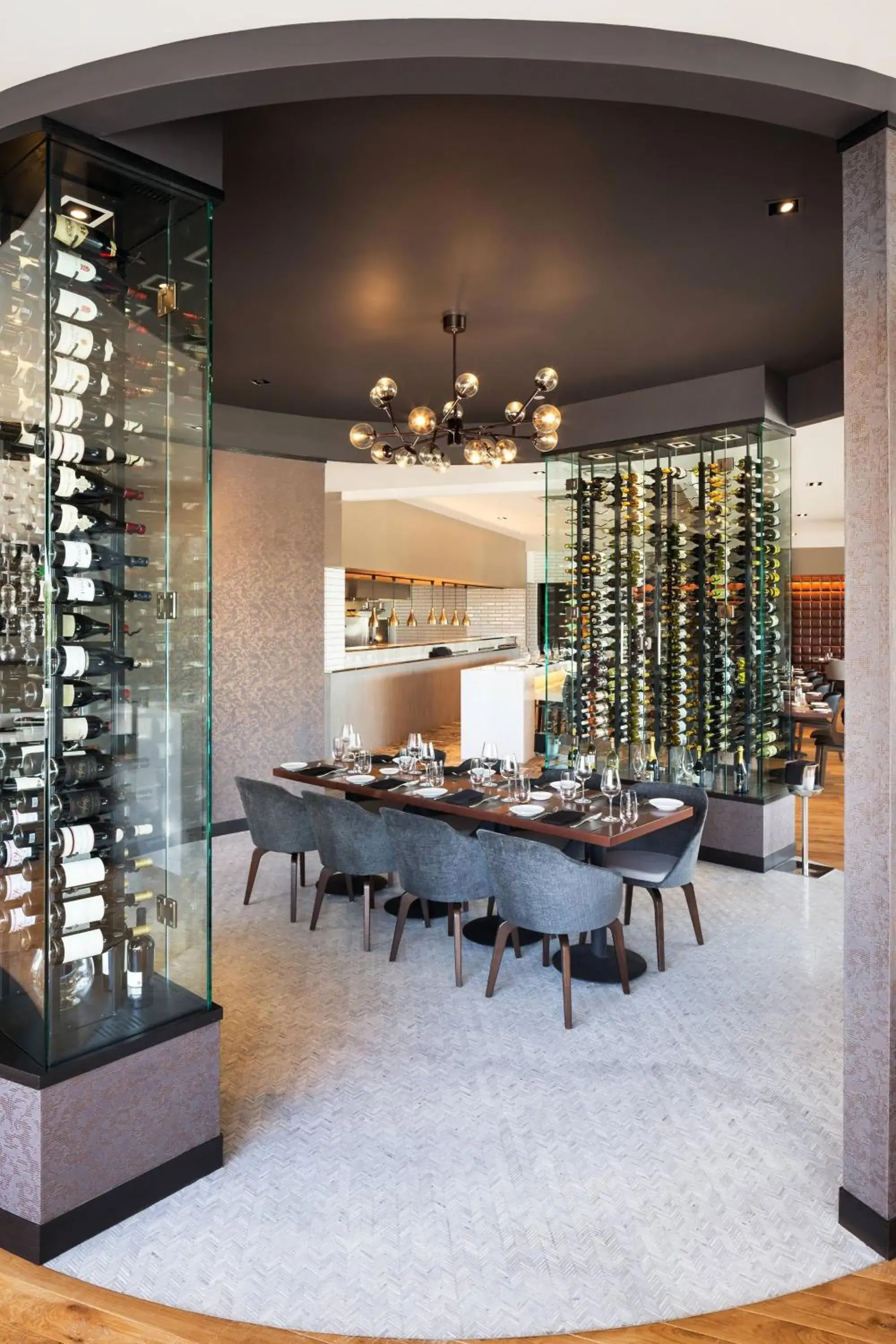 Restaurant/places to eat in Sheraton Bloomington Restaurant/places to eat in Sheraton Bloomington