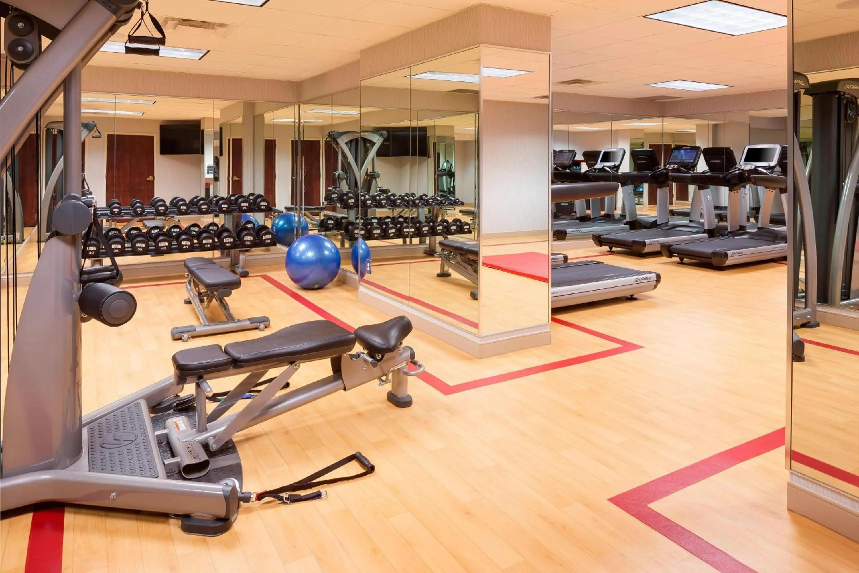 Fitness centre/facilities in Sheraton Bloomington