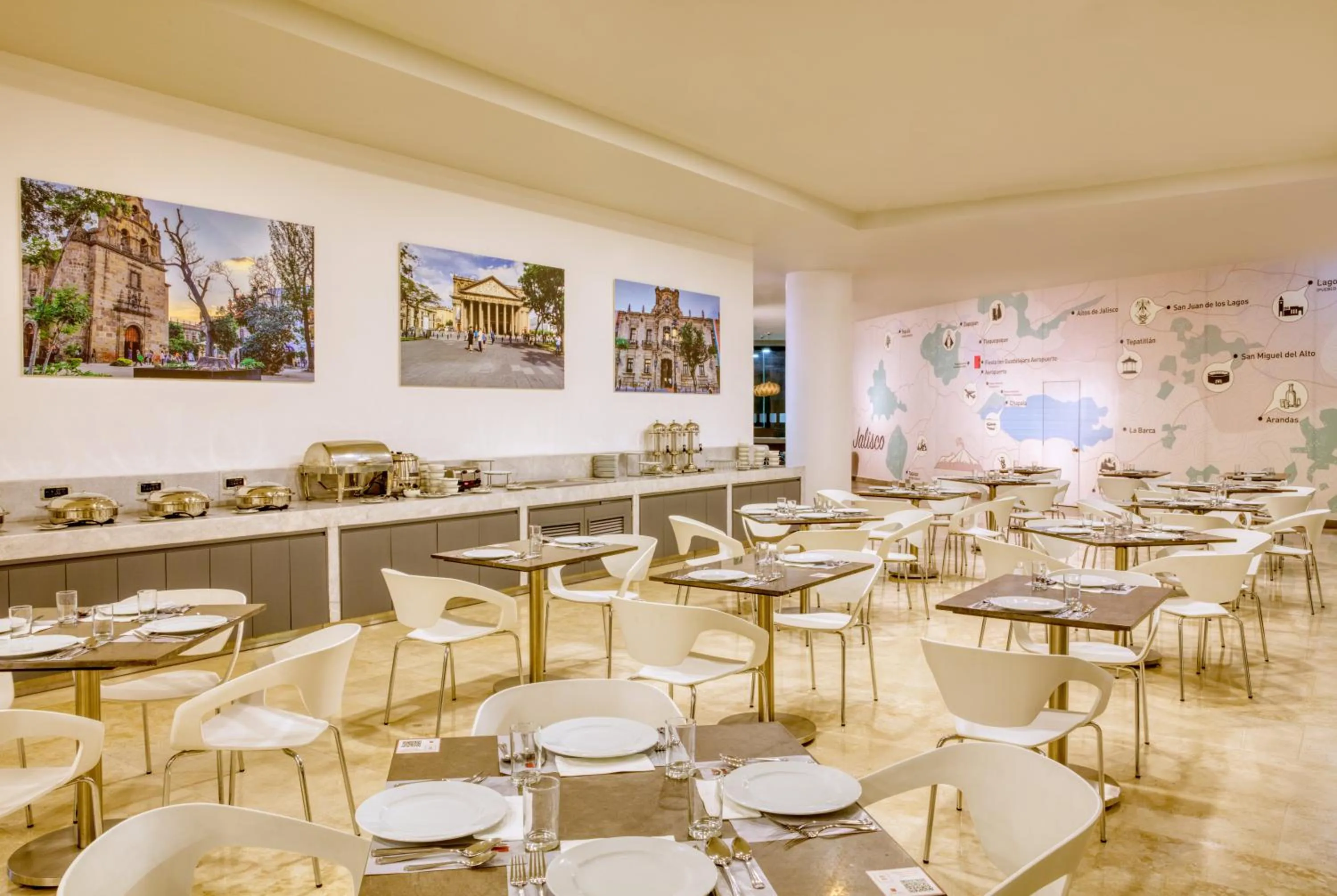 Restaurant/places to eat in Fiesta Inn Guadalajara Aeropuerto