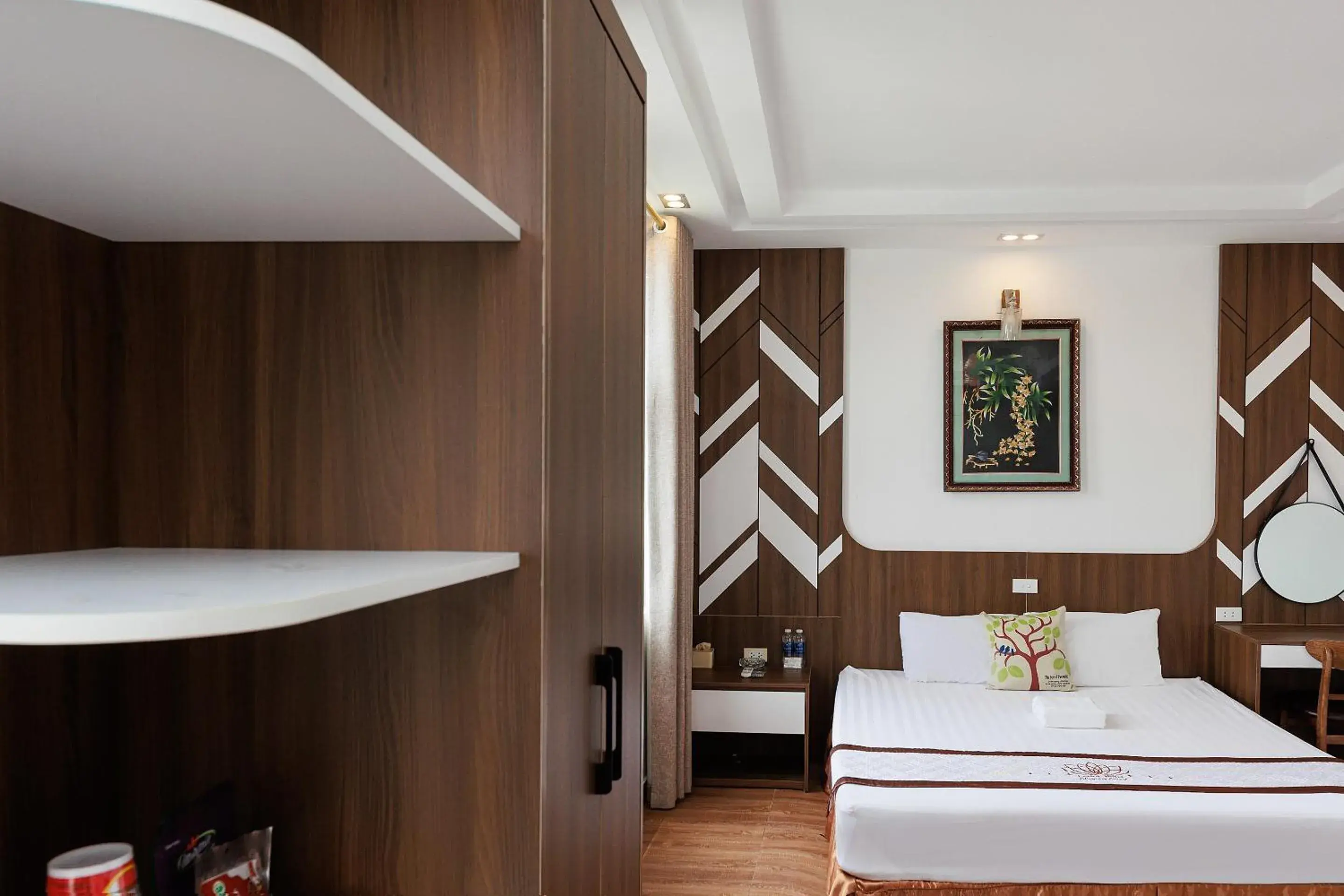 Bedroom, Bed in OYO 472 Lenka Hotel Bedroom, Bed in OYO 472 Lenka Hotel