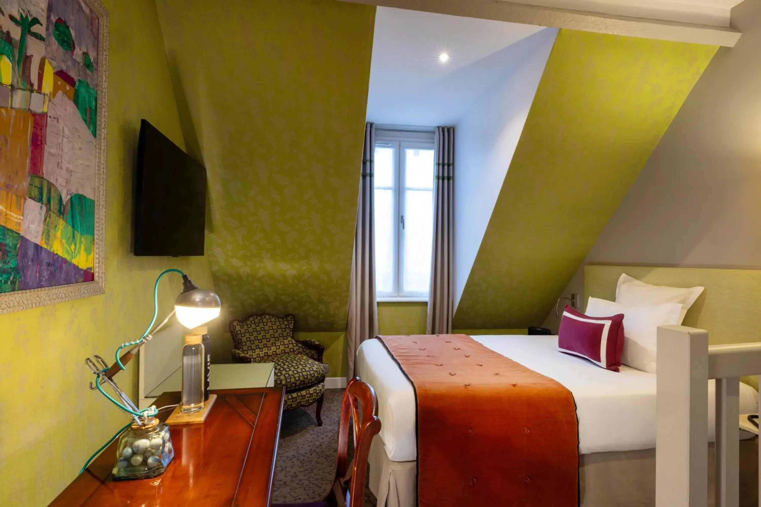 Single Room in Hôtel Le Relais des Halles Single Room in Hôtel Le Relais des Halles