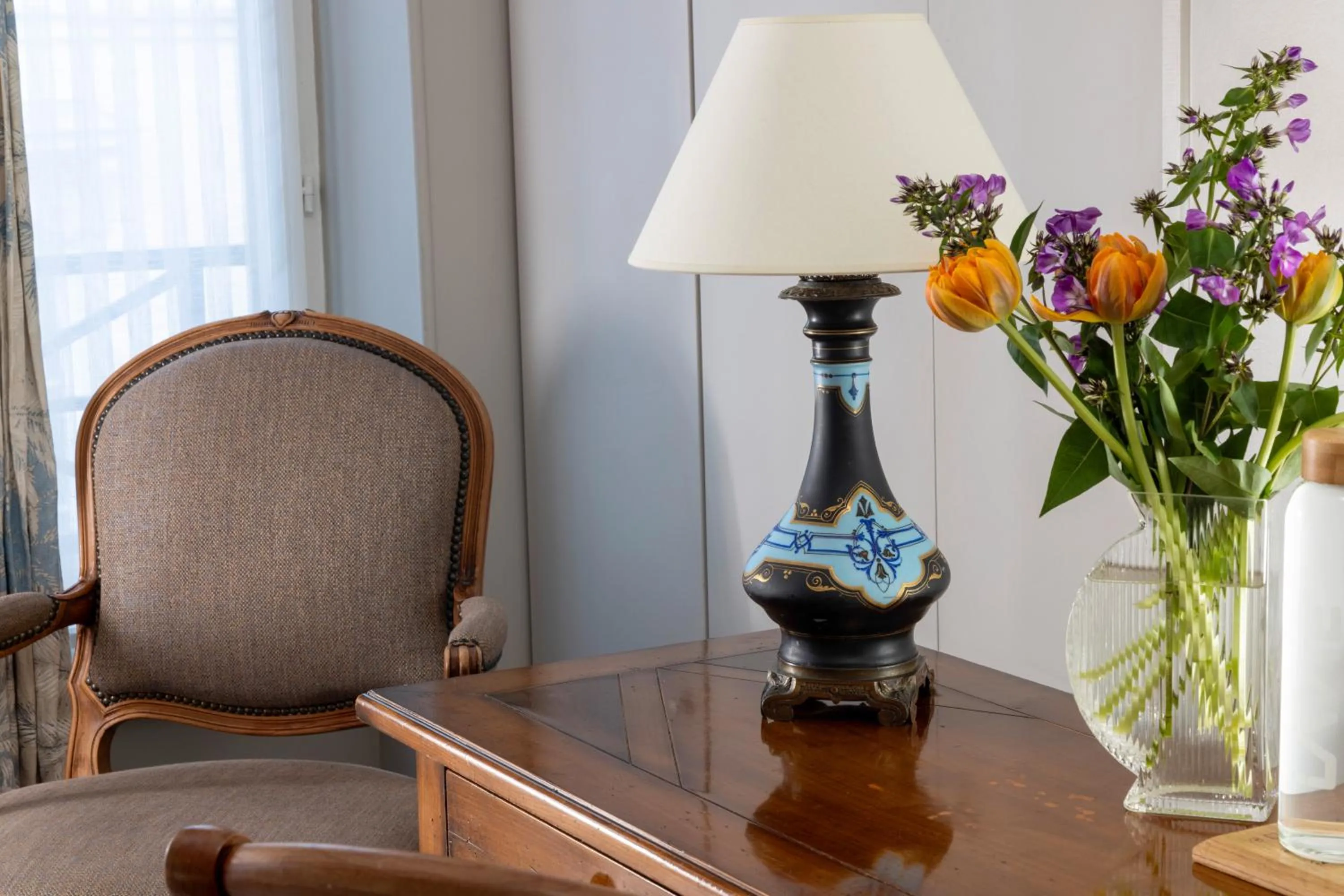 Decorative detail in Hôtel Le Relais des Halles
