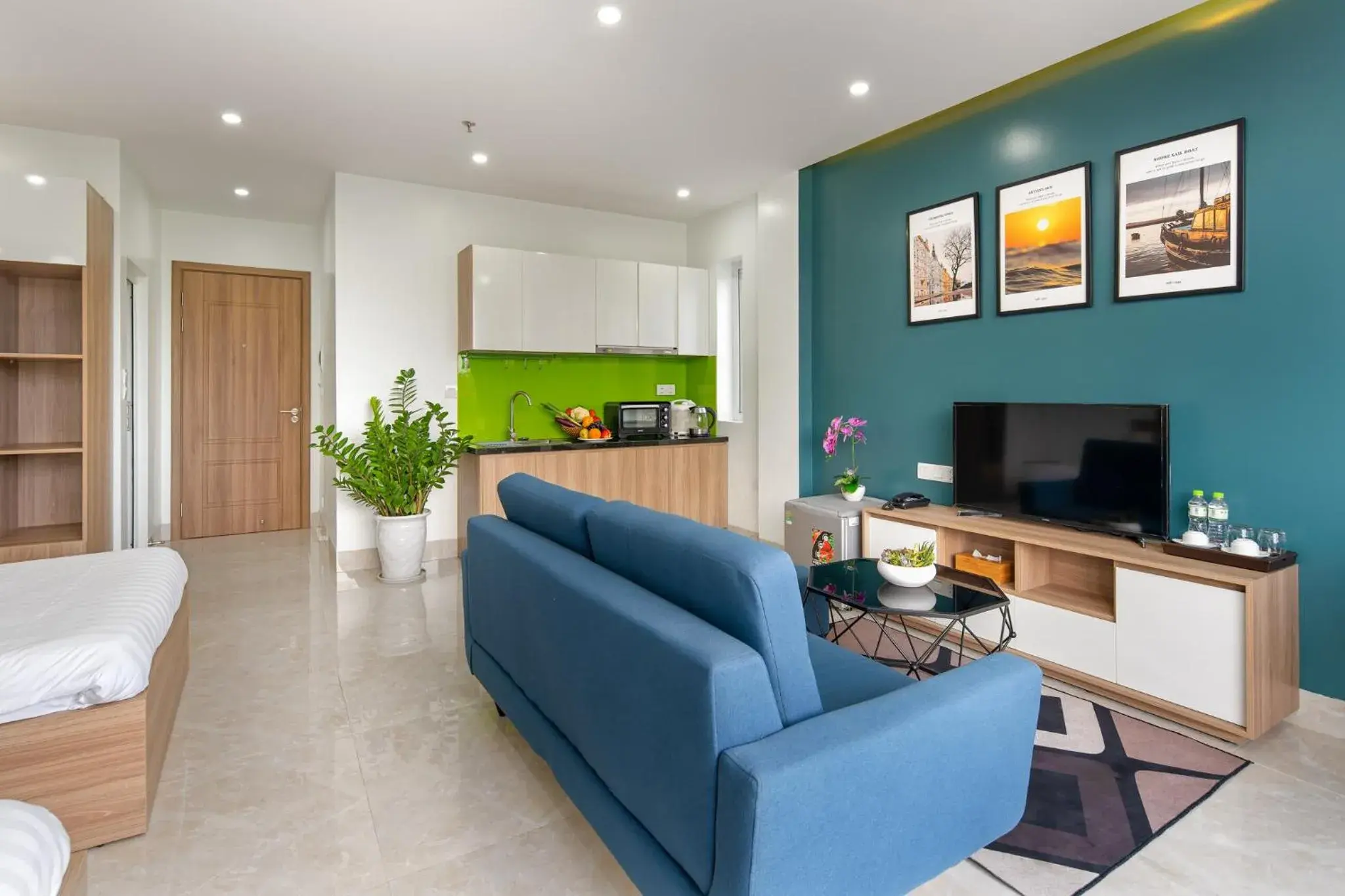 Seating area, Bed in Suri Apartment & Hotel Danang Seating area, Bed in Suri Apartment & Hotel Danang