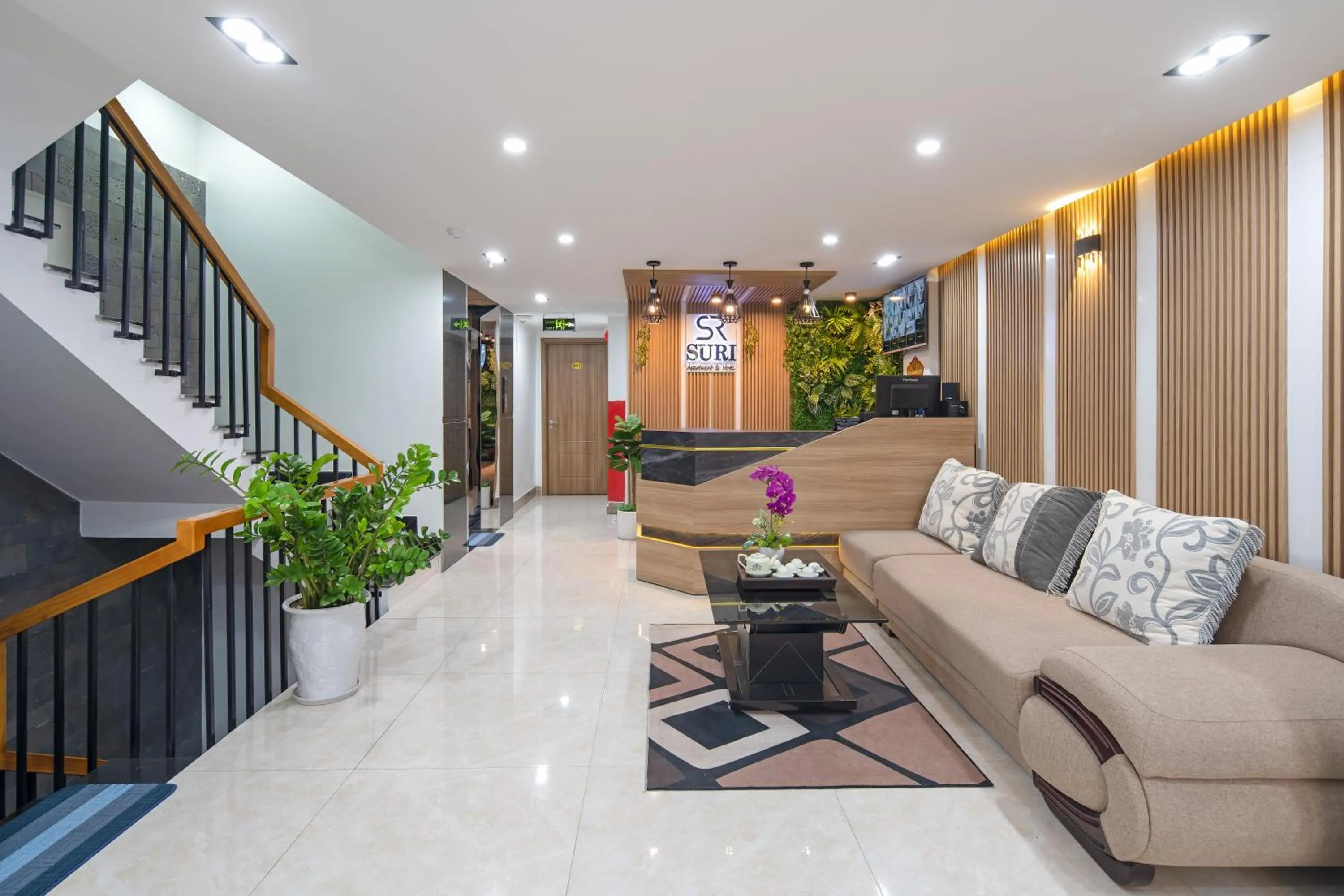 Lobby or reception in Suri Apartment & Hotel Danang