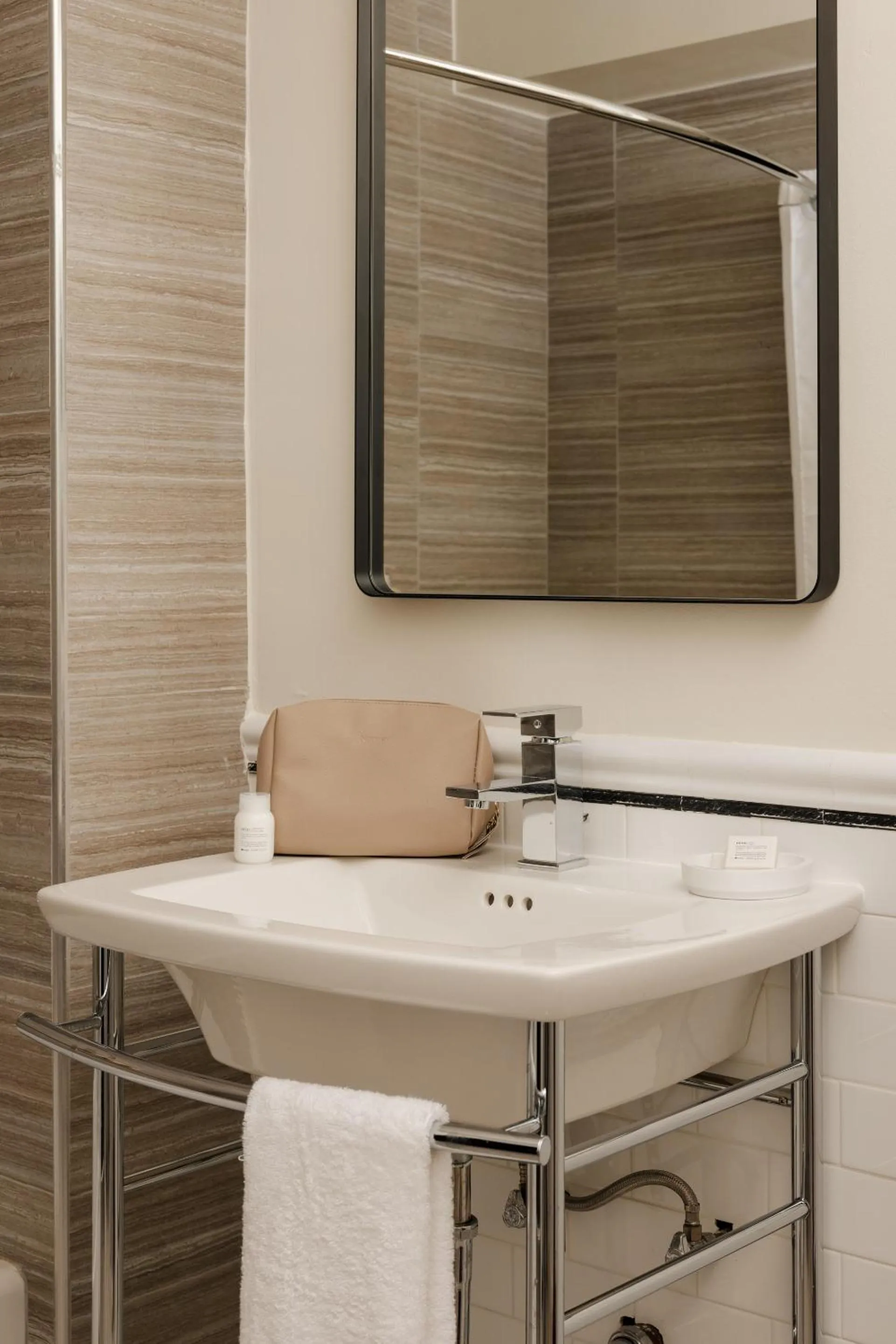 Bathroom in Hotel Bijou - Union Square