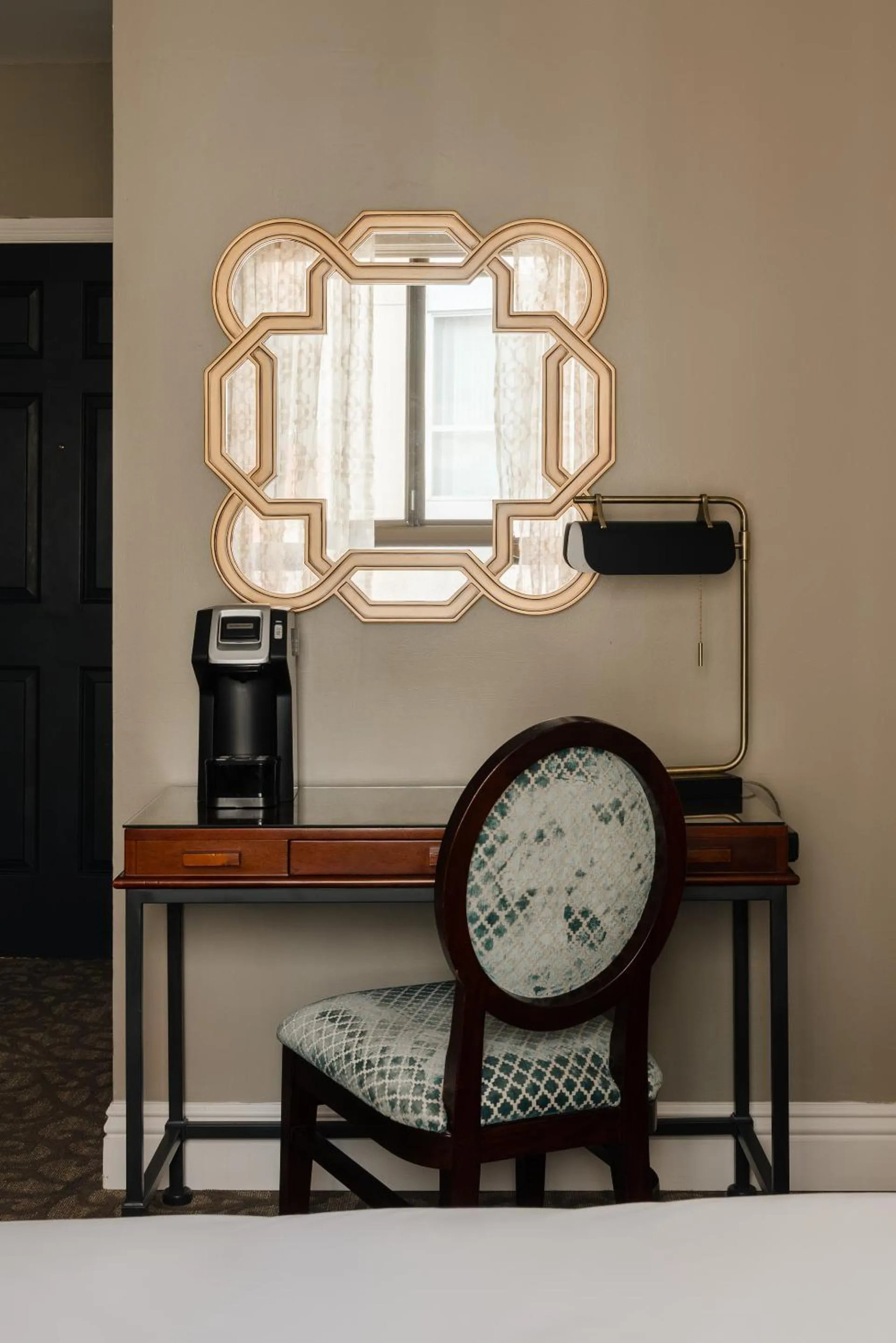 hair dresser in Hotel Bijou - Union Square