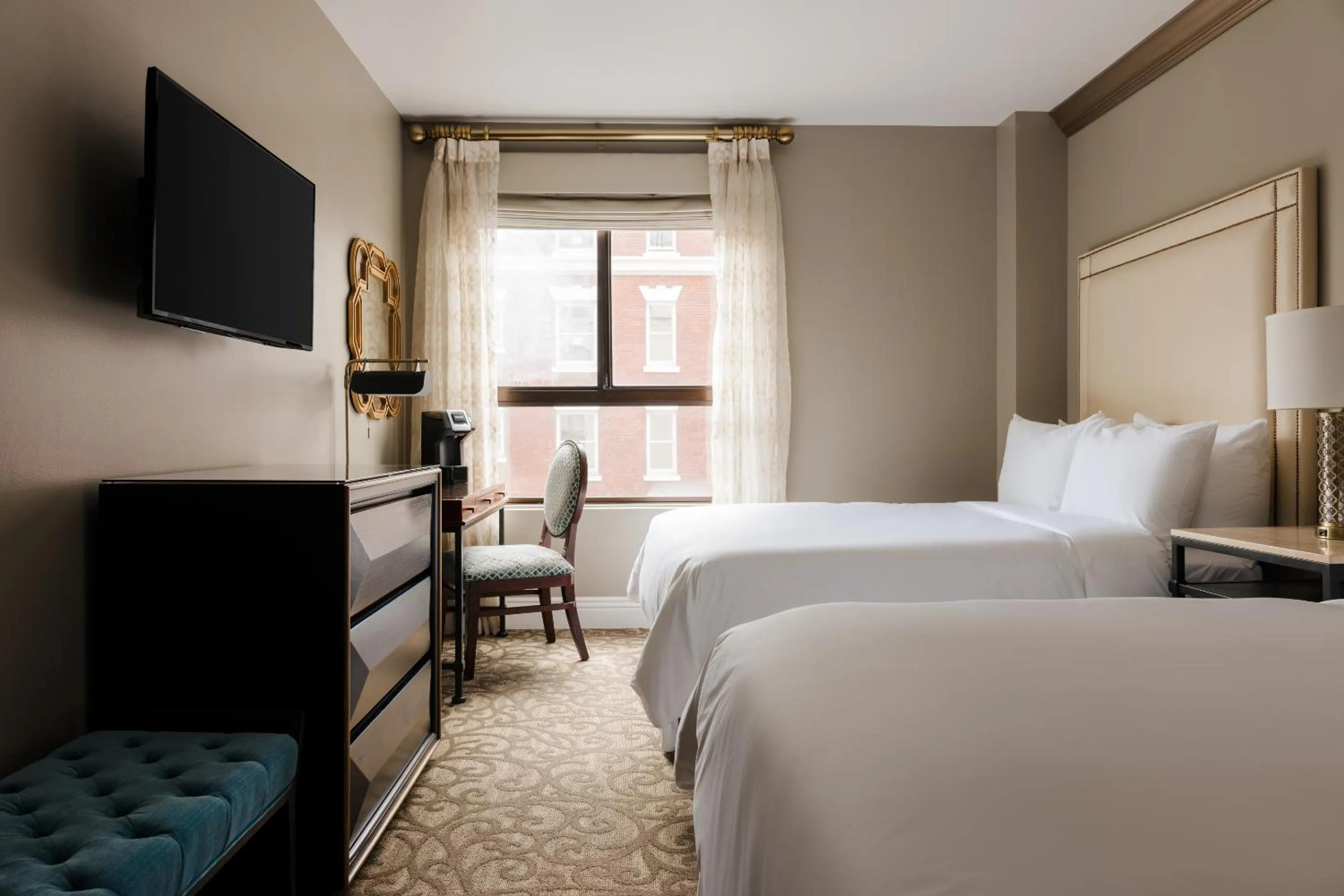 Bed in Hotel Bijou - Union Square