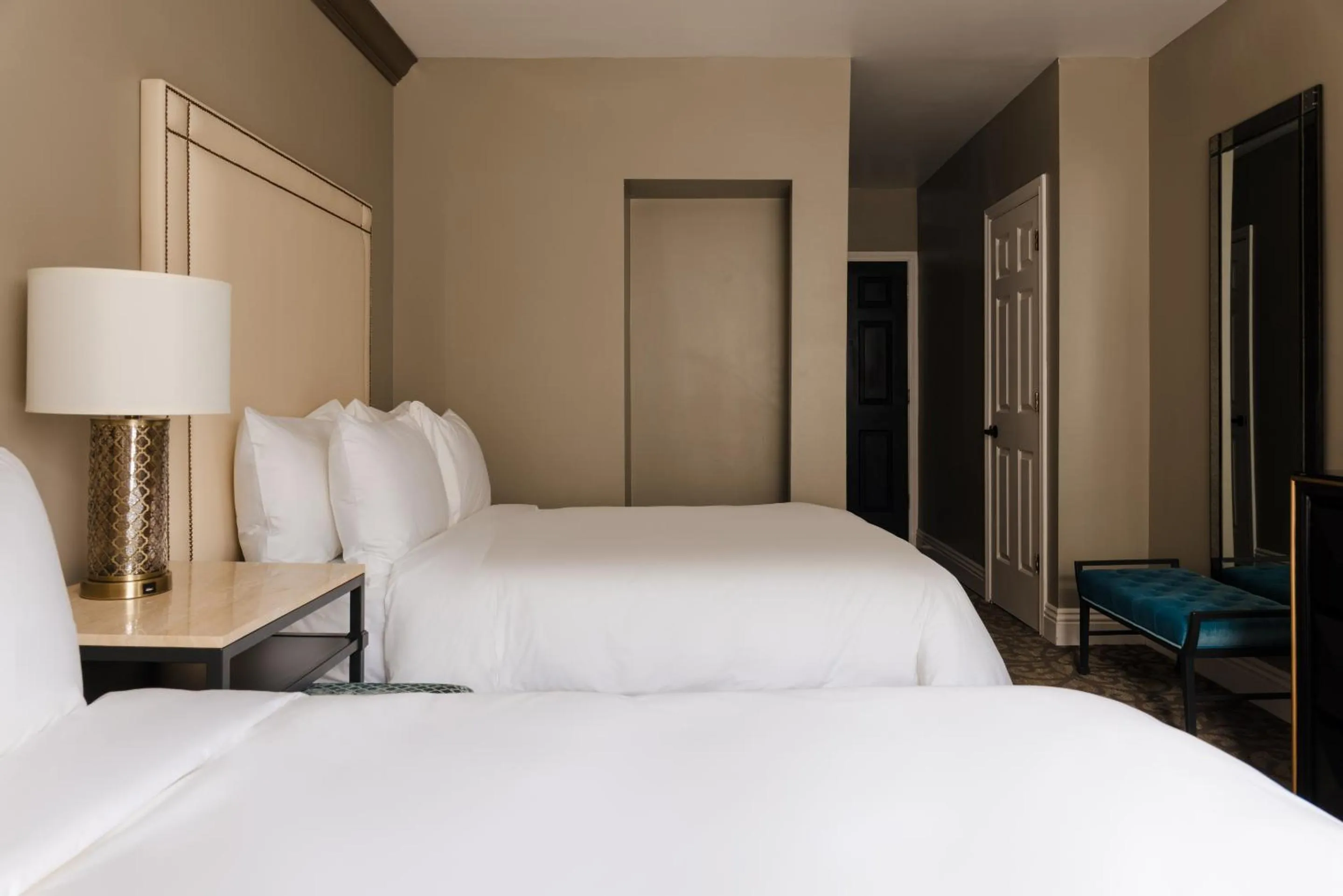 Bed in Hotel Bijou - Union Square