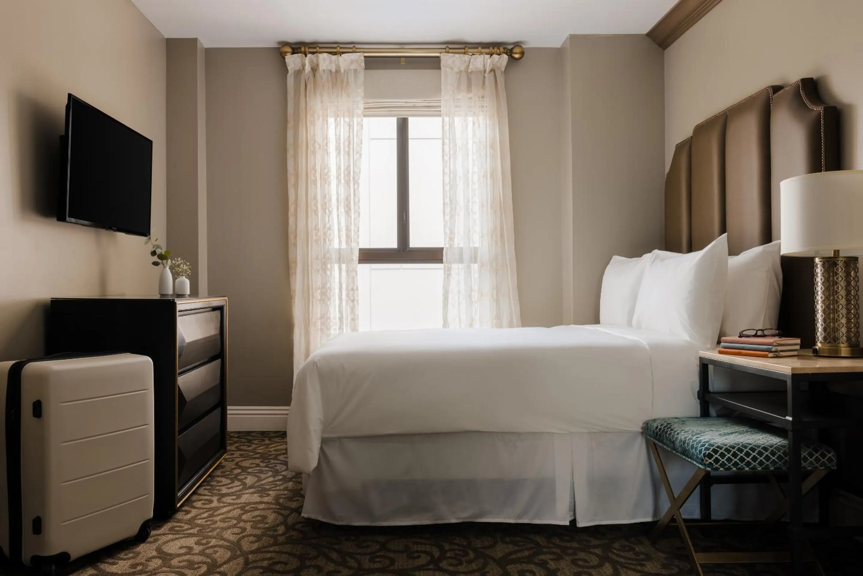 Bed in Hotel Bijou - Union Square