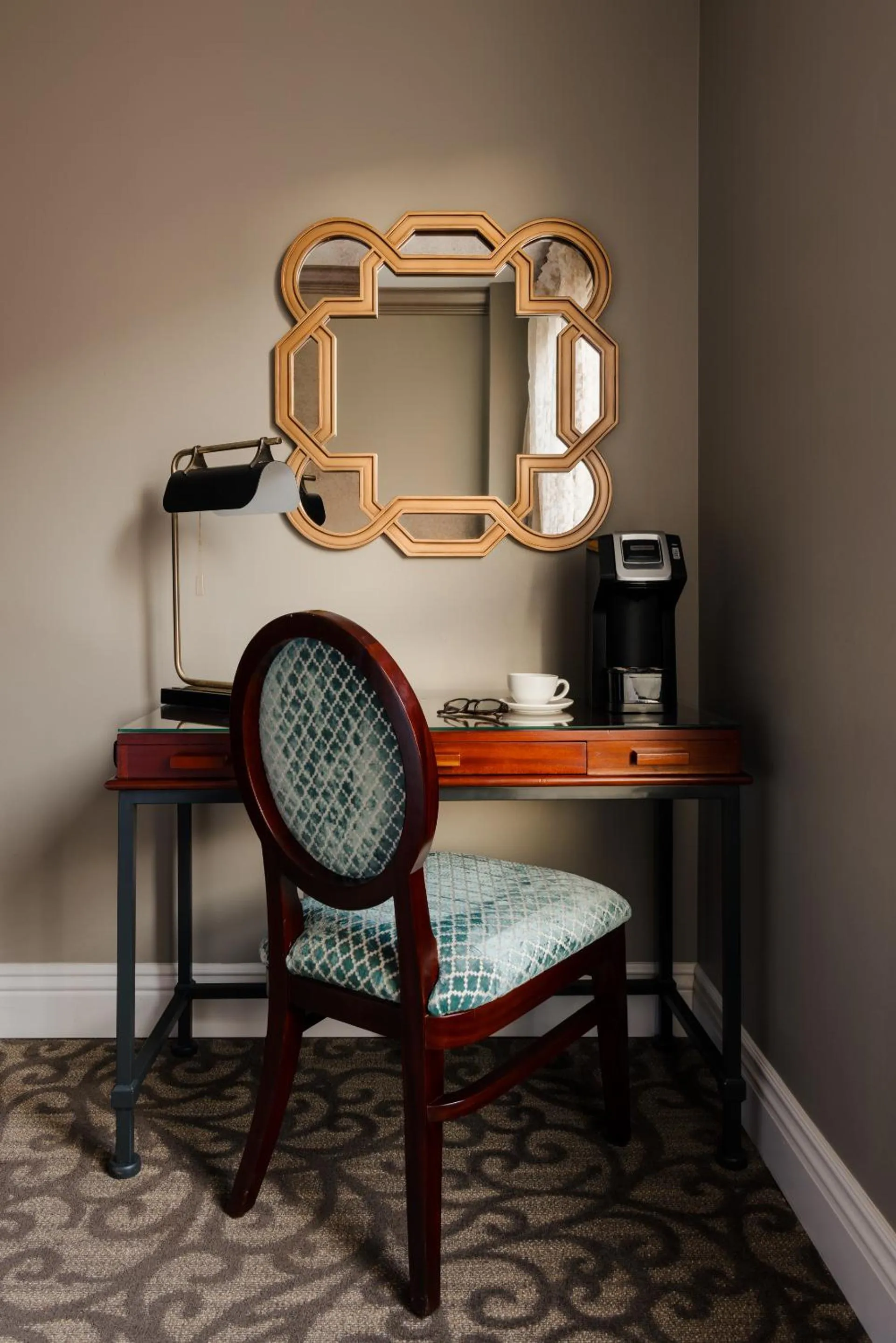 hair dresser in Hotel Bijou - Union Square