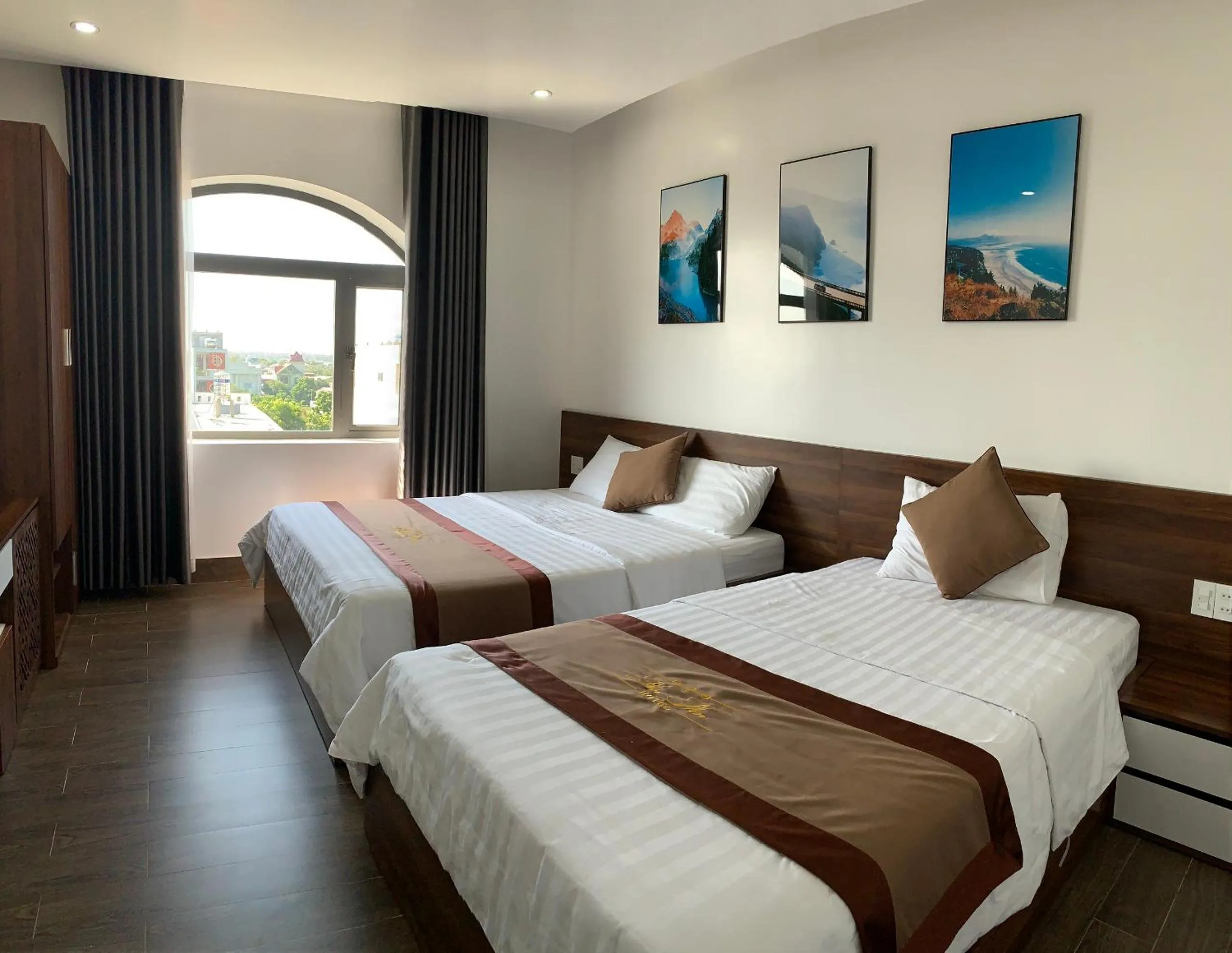 Bed in Win Win Hotel - Khách Sạn Hải Phòng