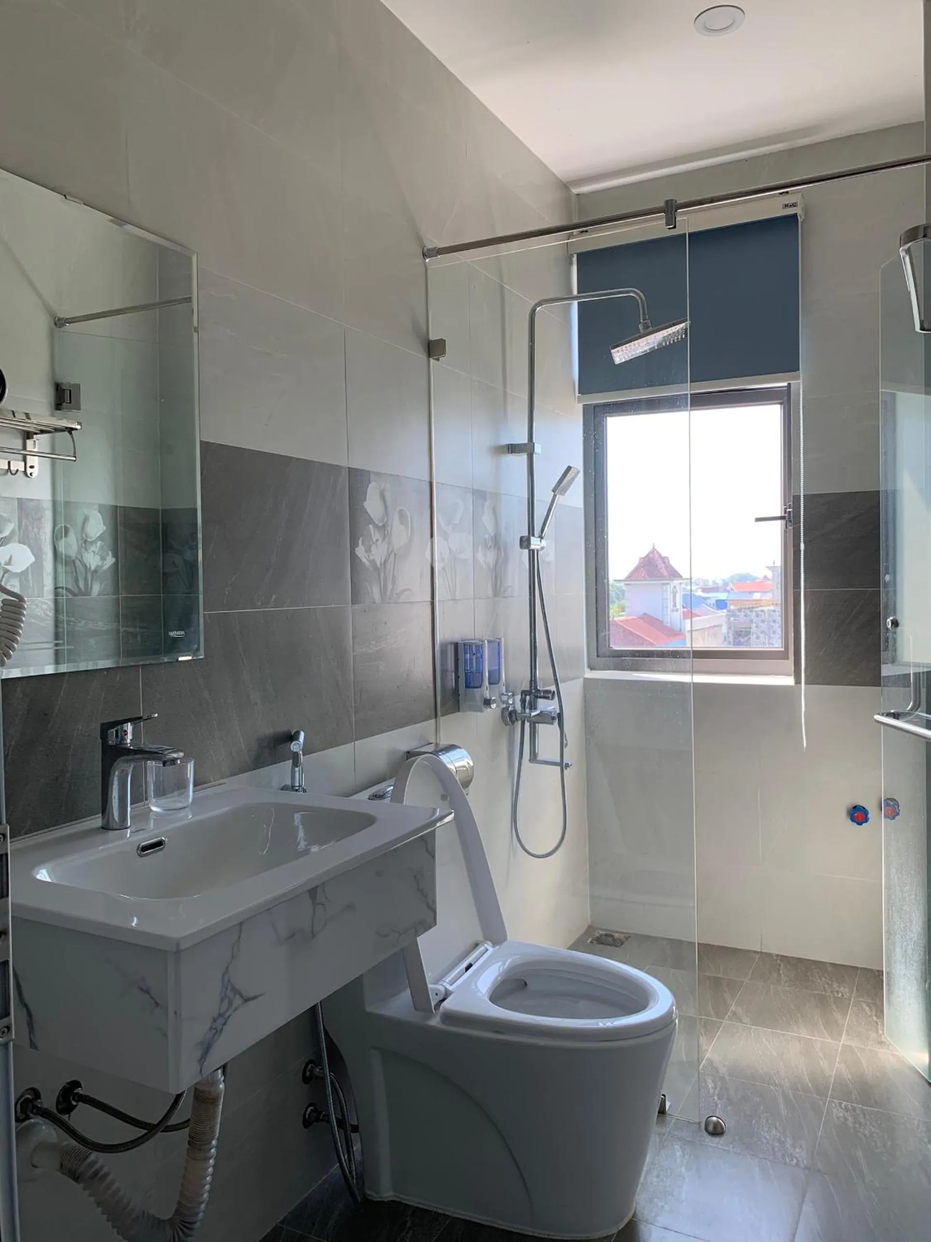 Win Win Hotel - Khách Sạn Hải Phòng